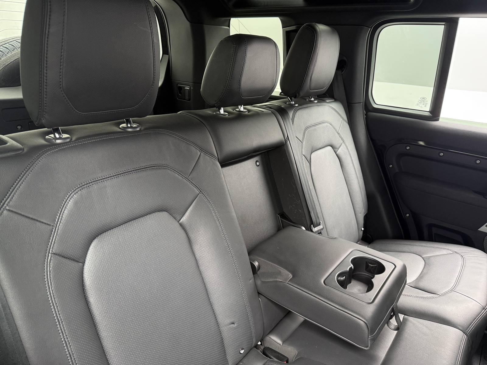 Thumbnail: 2023 Land Rover Defender - 5