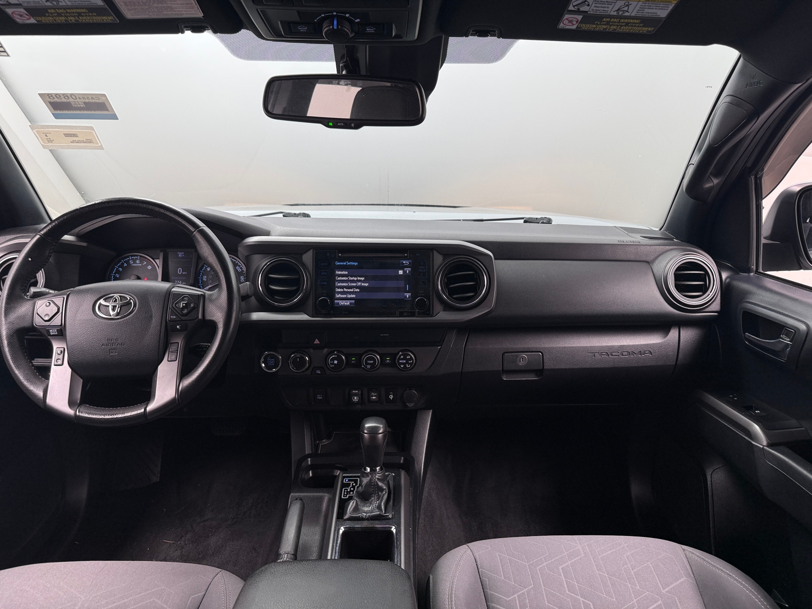 Thumbnail: 2019 Toyota Tacoma - 3