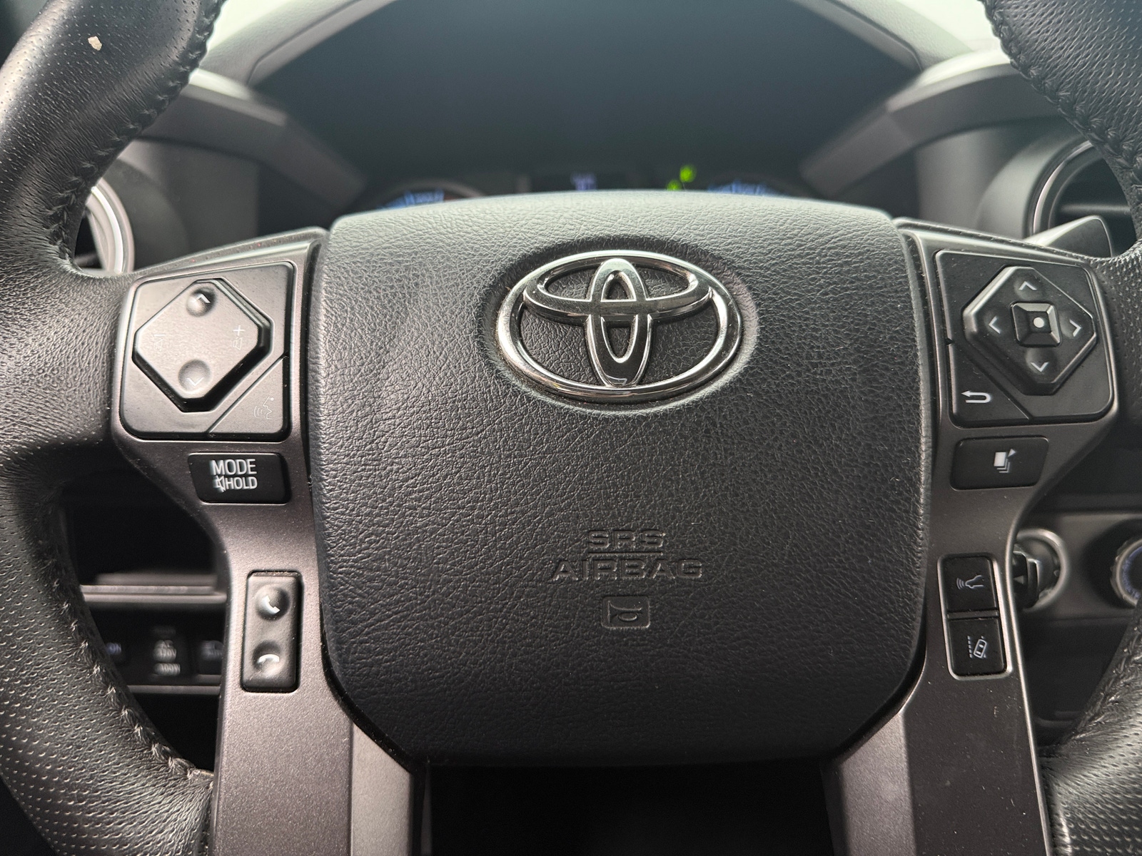 Thumbnail: 2019 Toyota Tacoma - 5