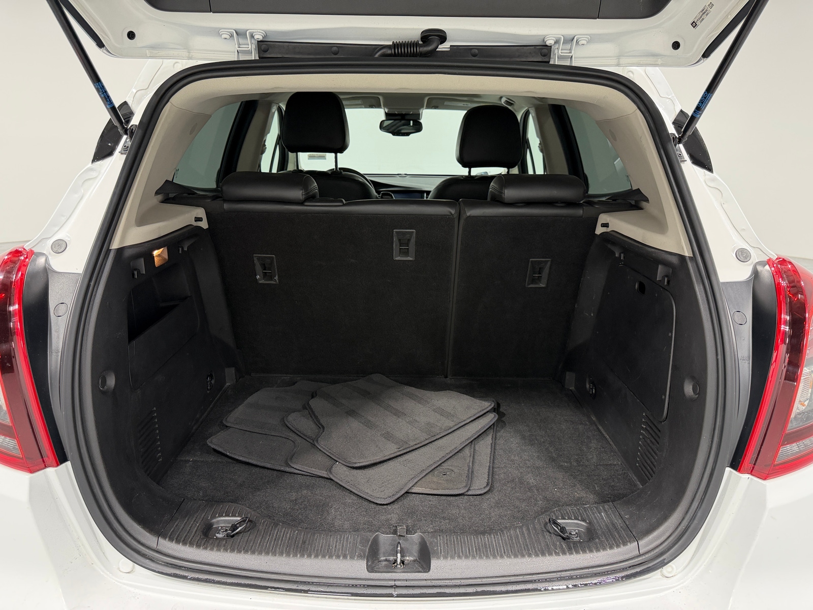 Thumbnail: 2019 Buick Encore - 6