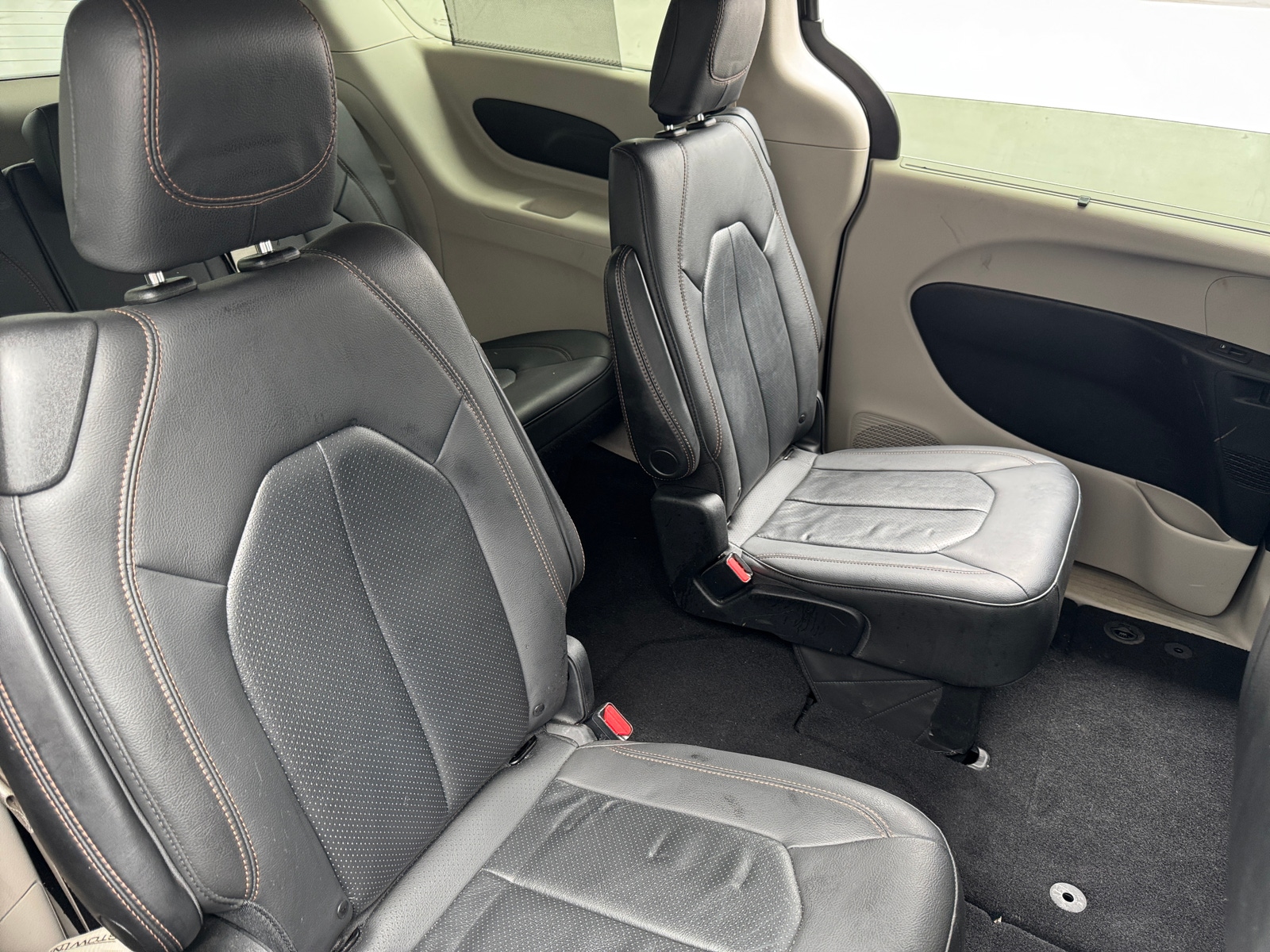 Thumbnail: 2020 Chrysler Pacifica - 5