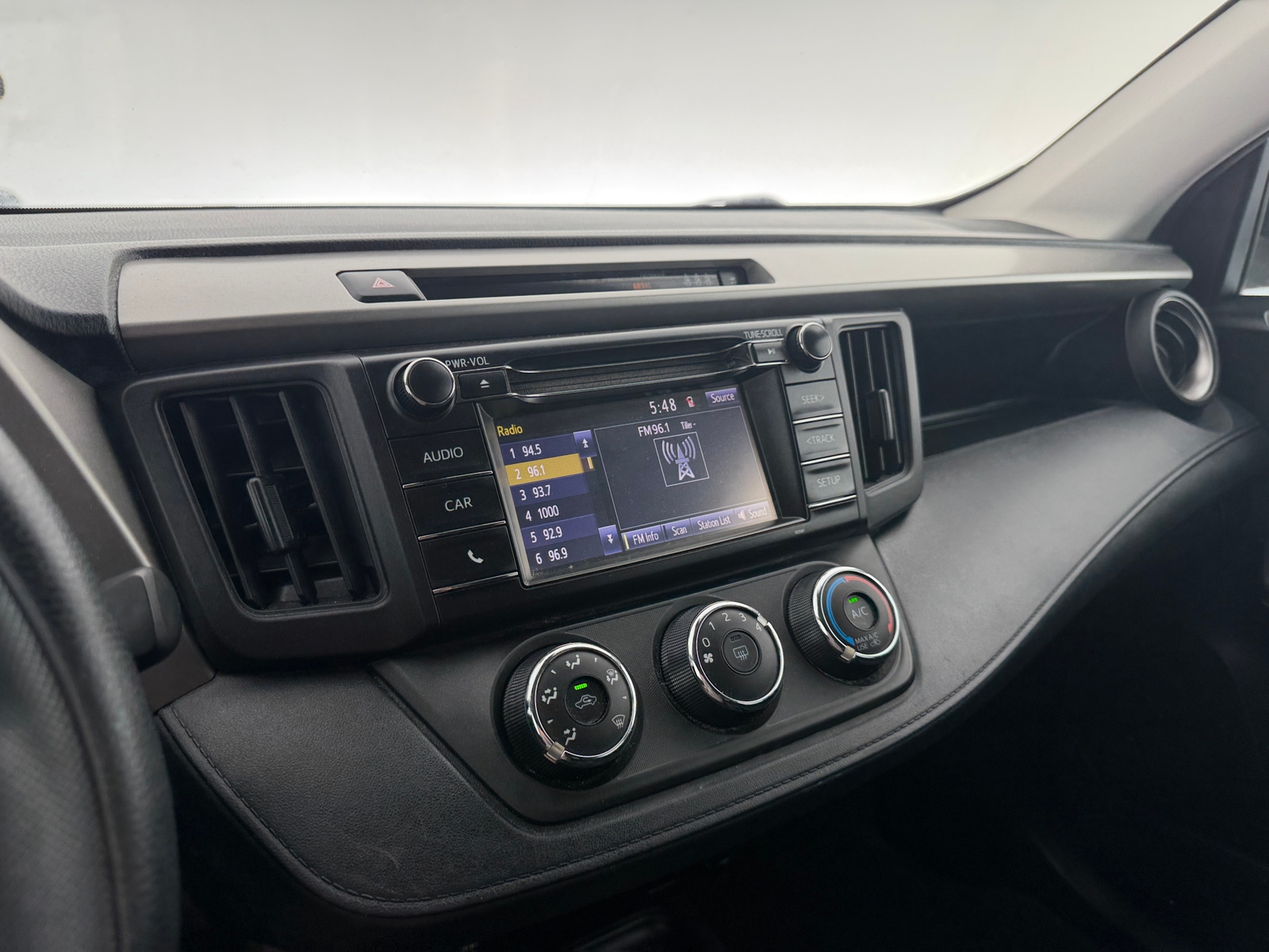 Thumbnail: 2017 Toyota RAV4 - 4
