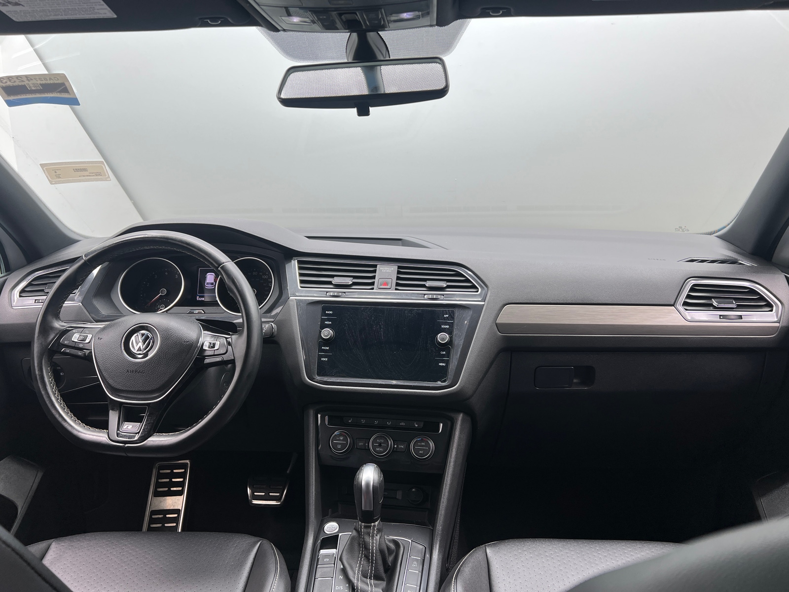 Thumbnail: 2021 Volkswagen Tiguan - 2