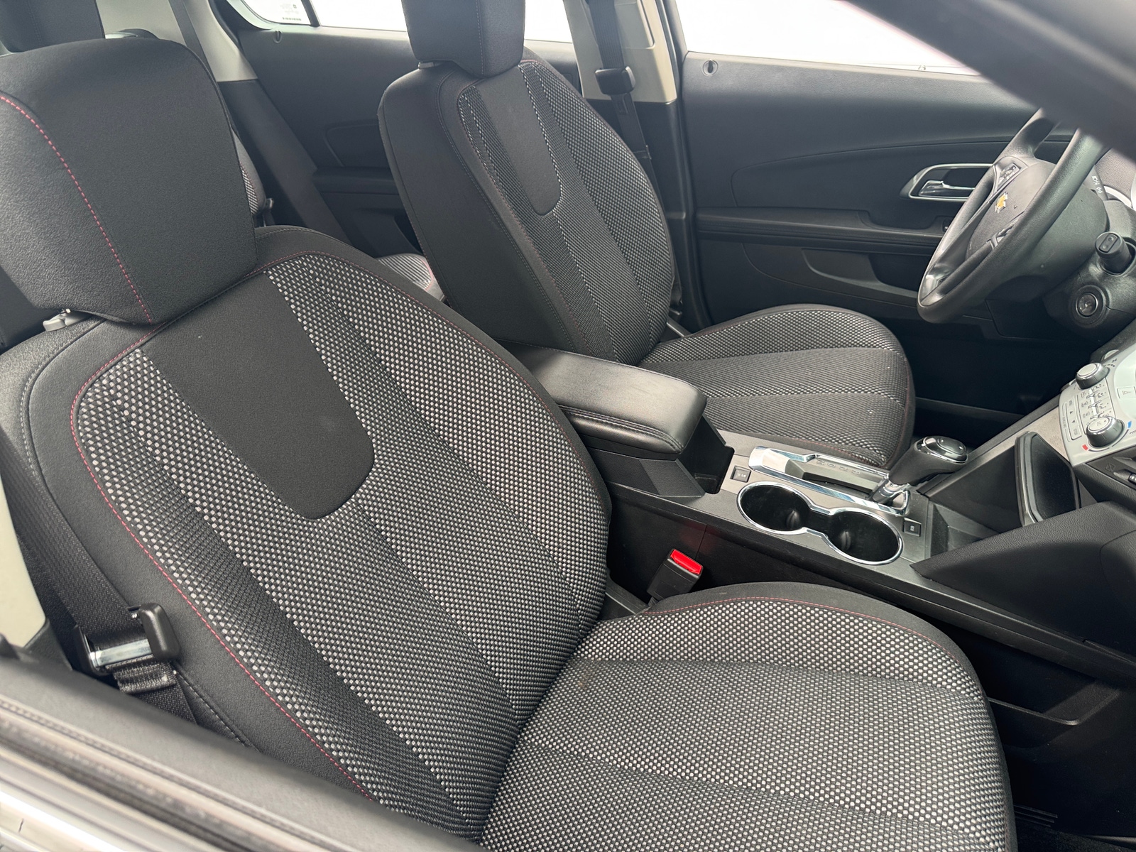 Thumbnail: 2017 Chevrolet Equinox - 2