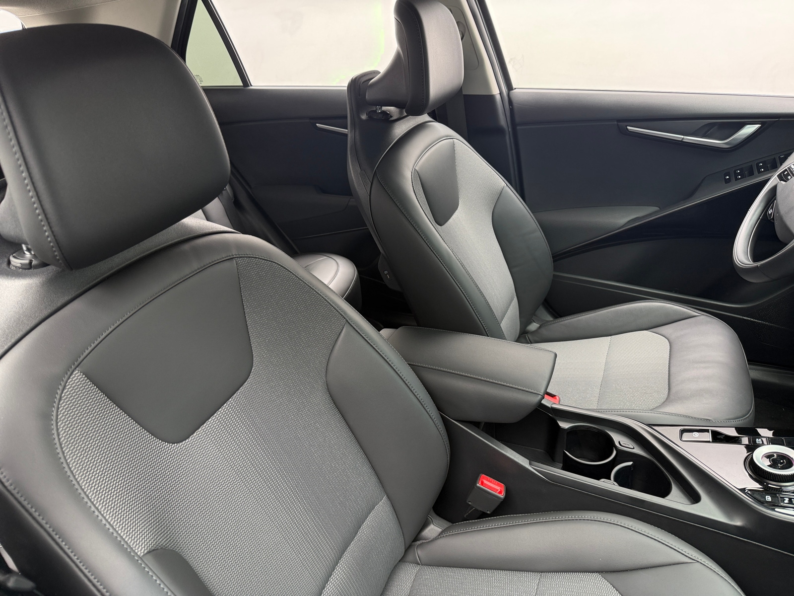 Thumbnail: 2024 Kia Niro - 2
