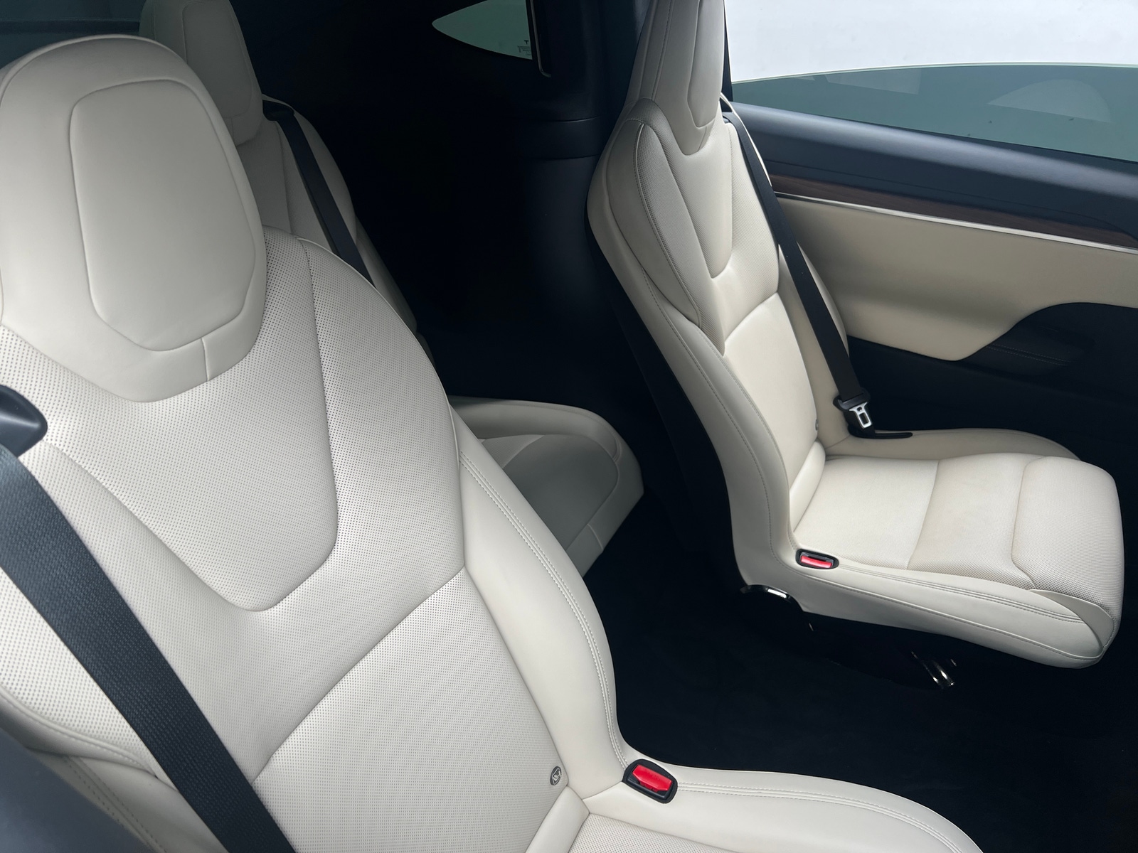 Thumbnail: 2025 Tesla Model X - 5