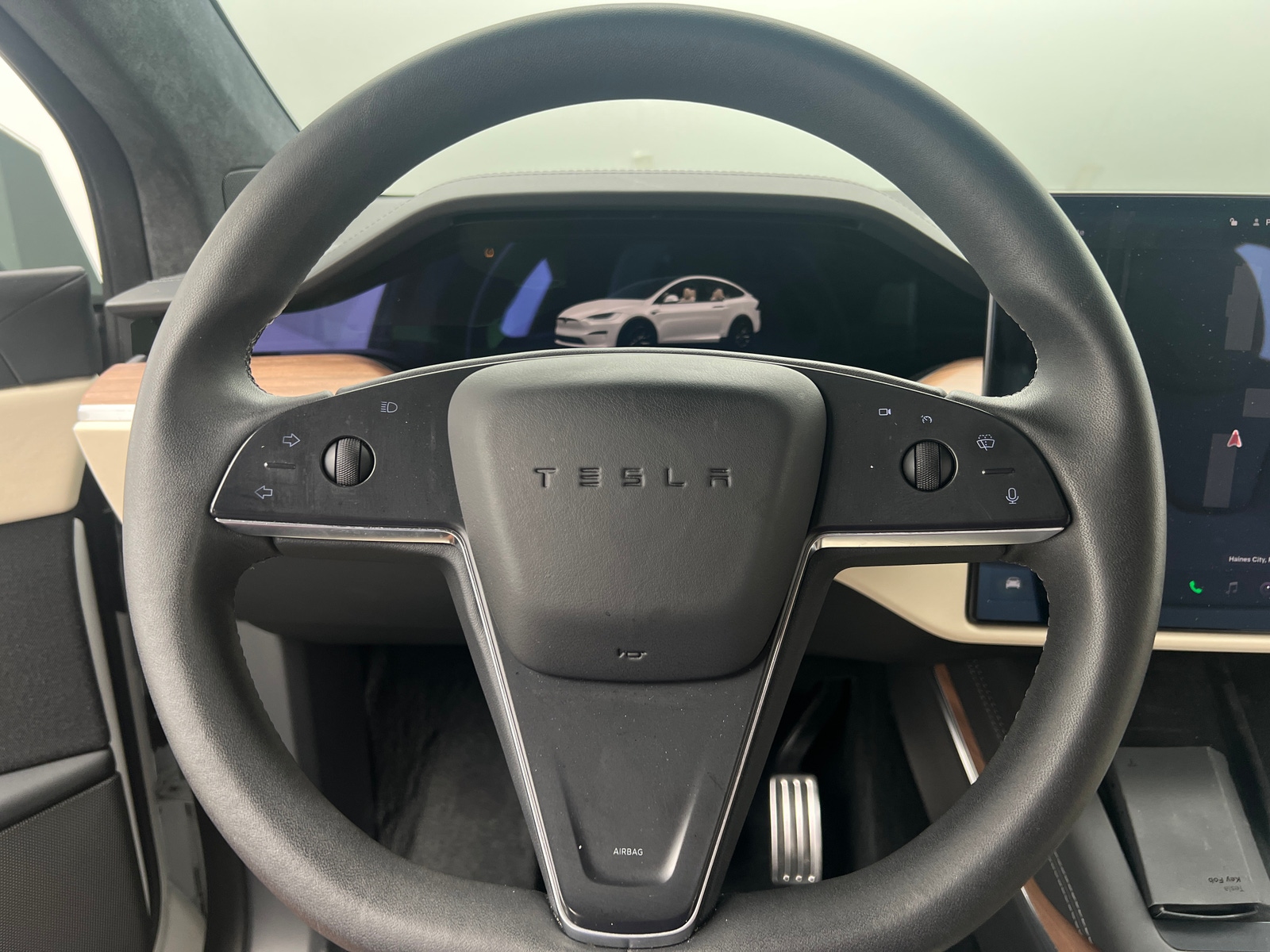 Thumbnail: 2025 Tesla Model X - 4