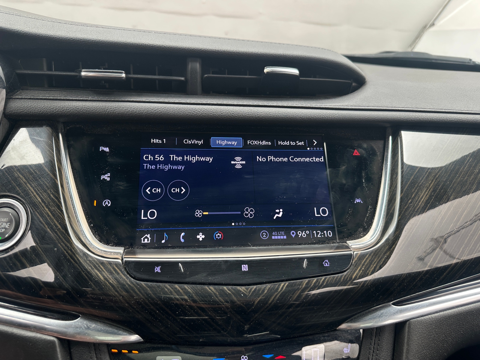 Thumbnail: 2020 Cadillac XT6 - 3