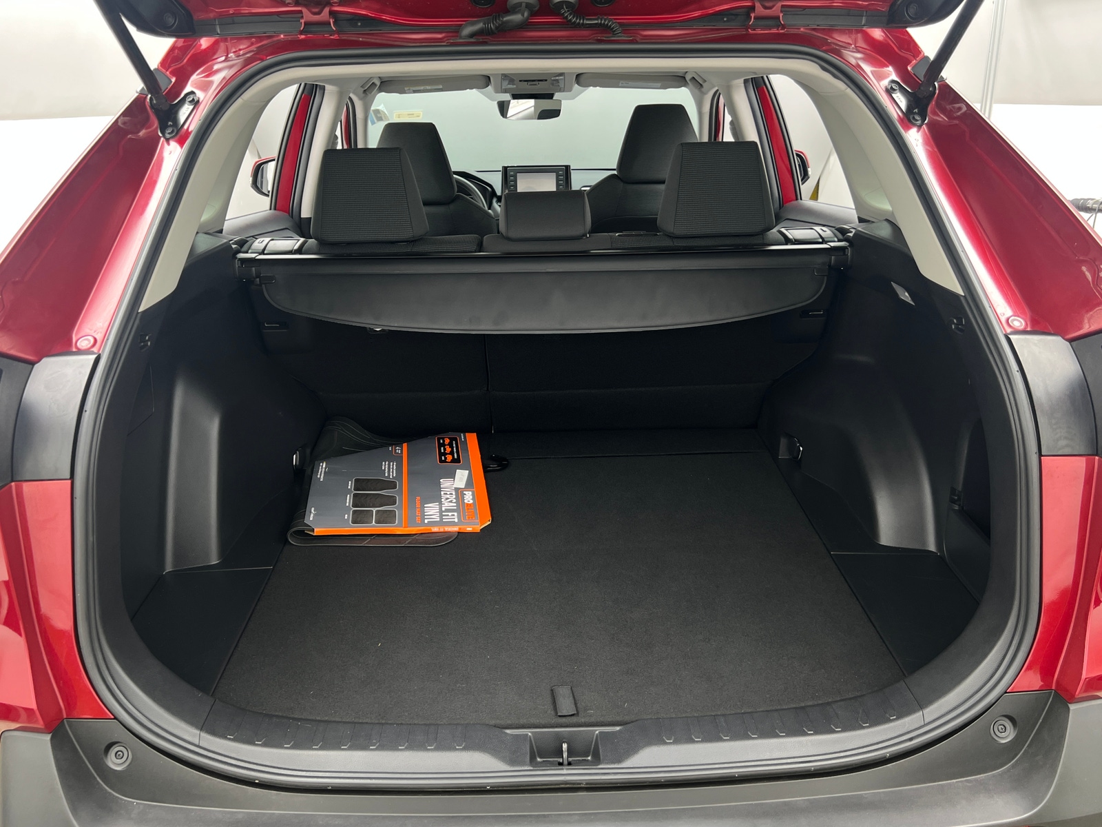 Thumbnail: 2021 Toyota RAV4 - 7