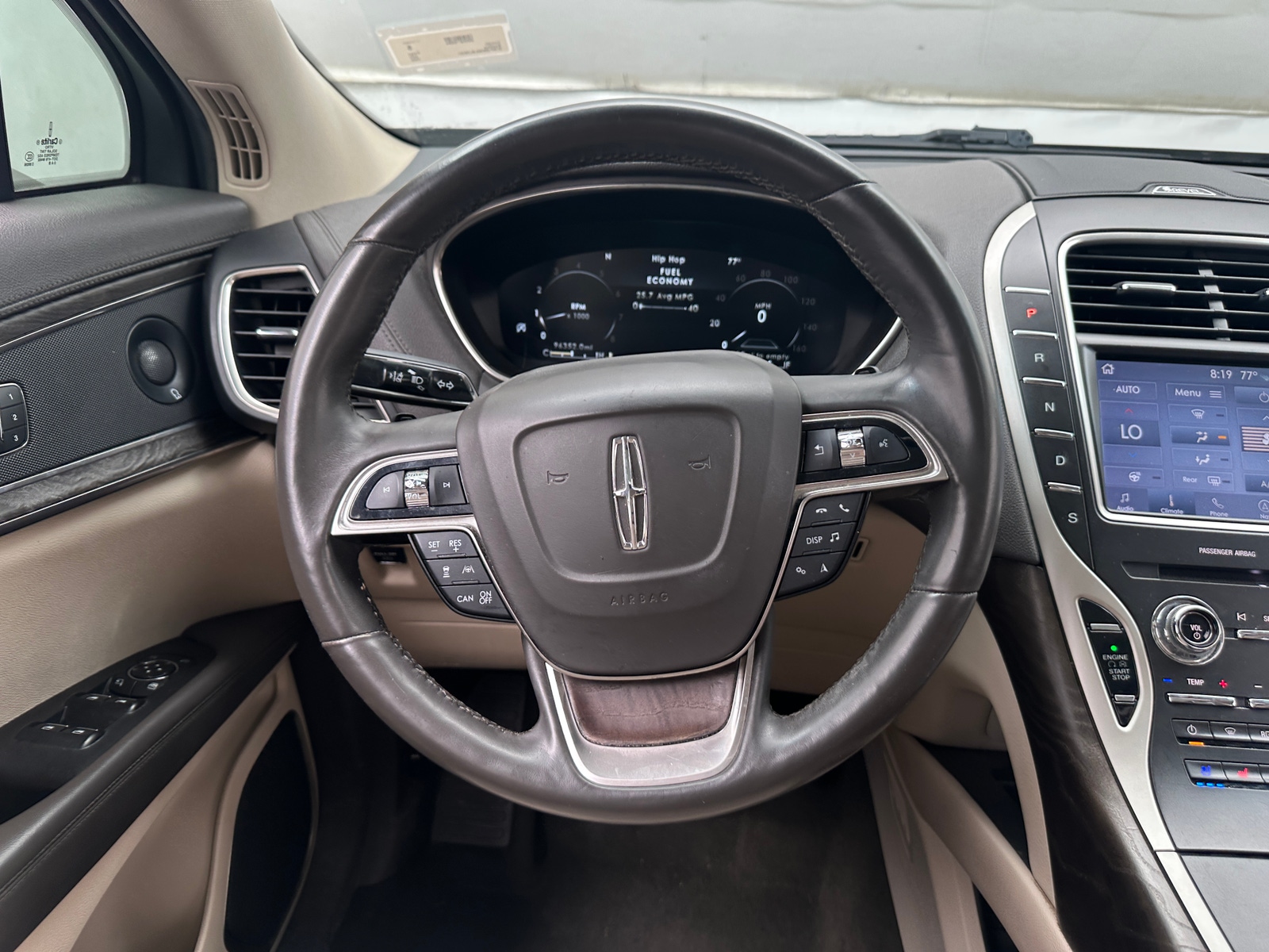 Thumbnail: 2020 Lincoln Nautilus - 4