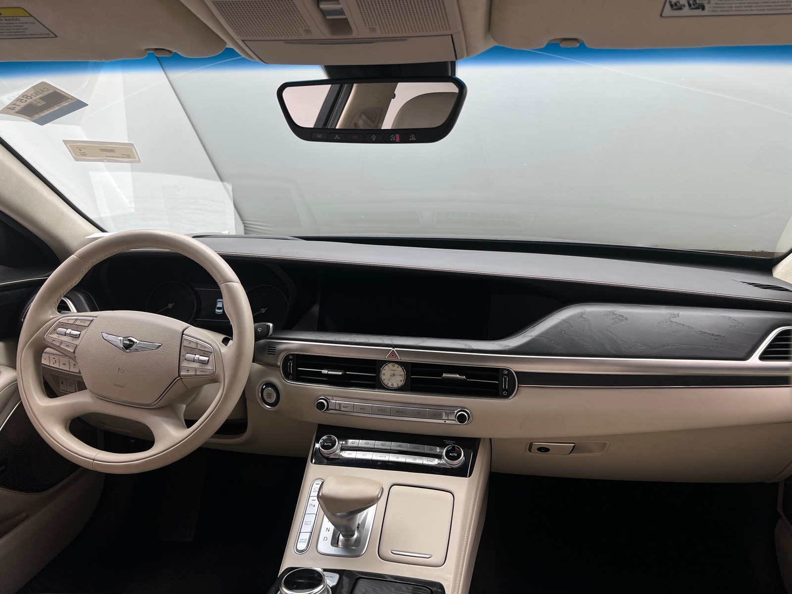 Thumbnail: 2021 Genesis G90 - 2