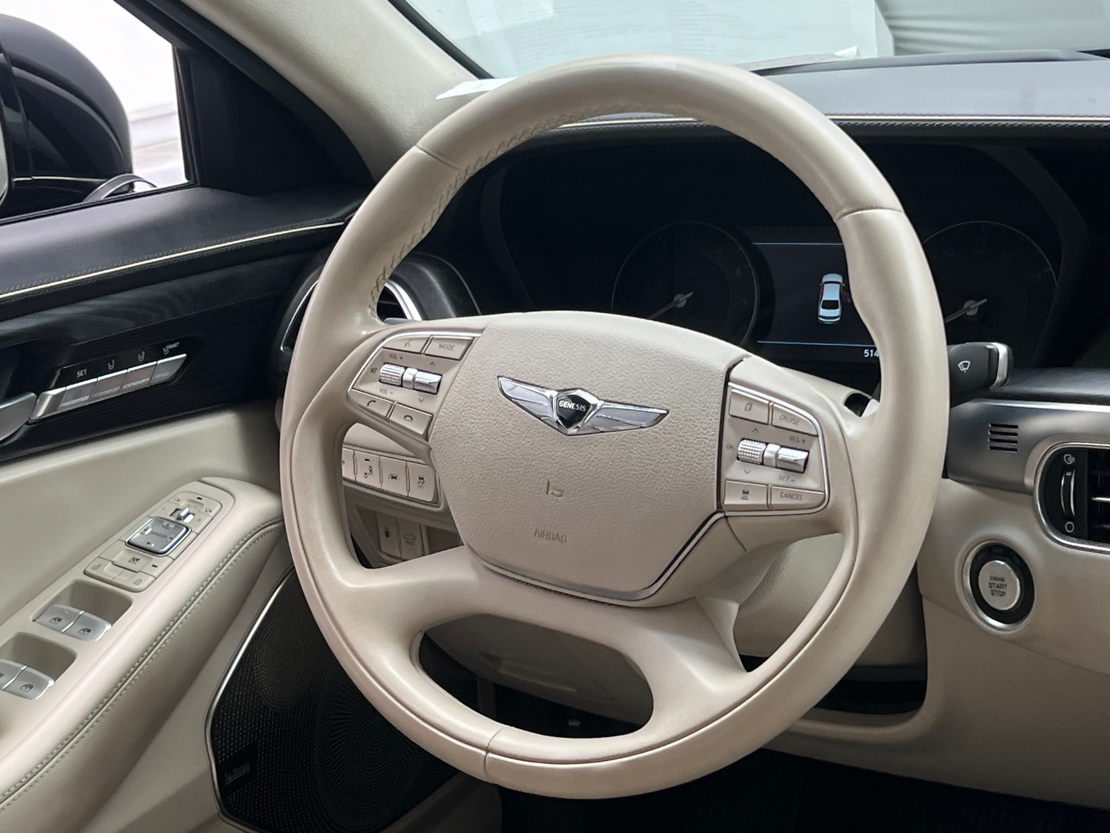 Thumbnail: 2021 Genesis G90 - 4