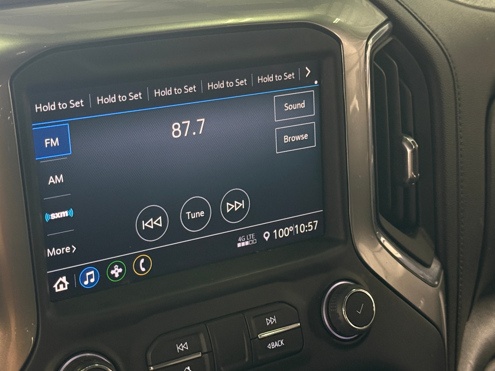 Thumbnail: 2022 Chevrolet Silverado 1500 - 4