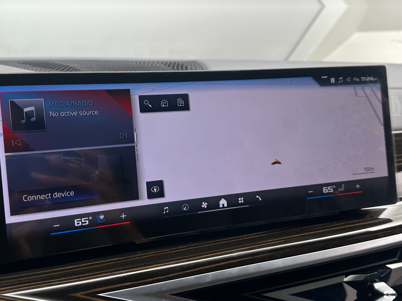 Thumbnail: 2025 BMW X7 - 3