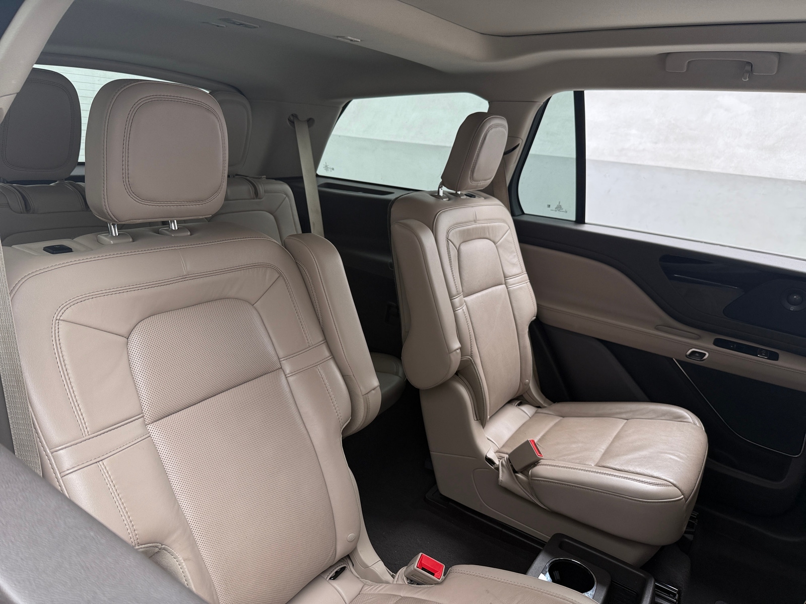 Thumbnail: 2022 Lincoln Aviator - 5