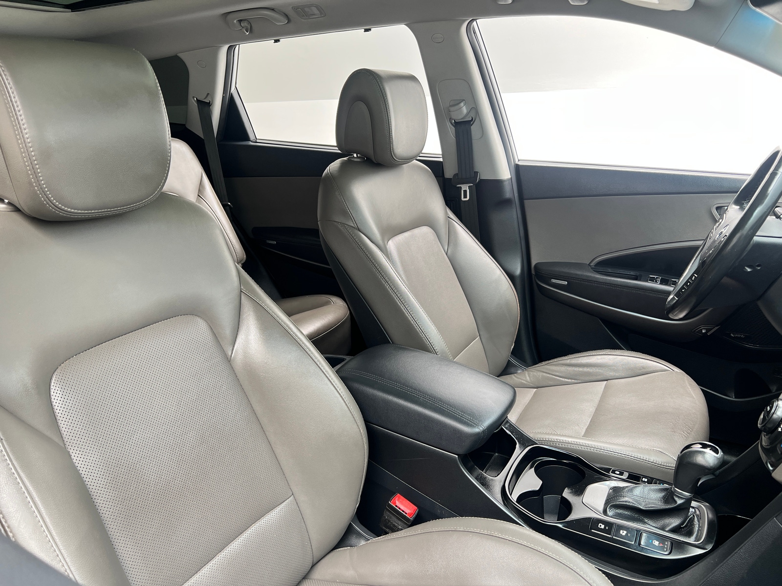 Thumbnail: 2019 Hyundai Santa Fe - 2