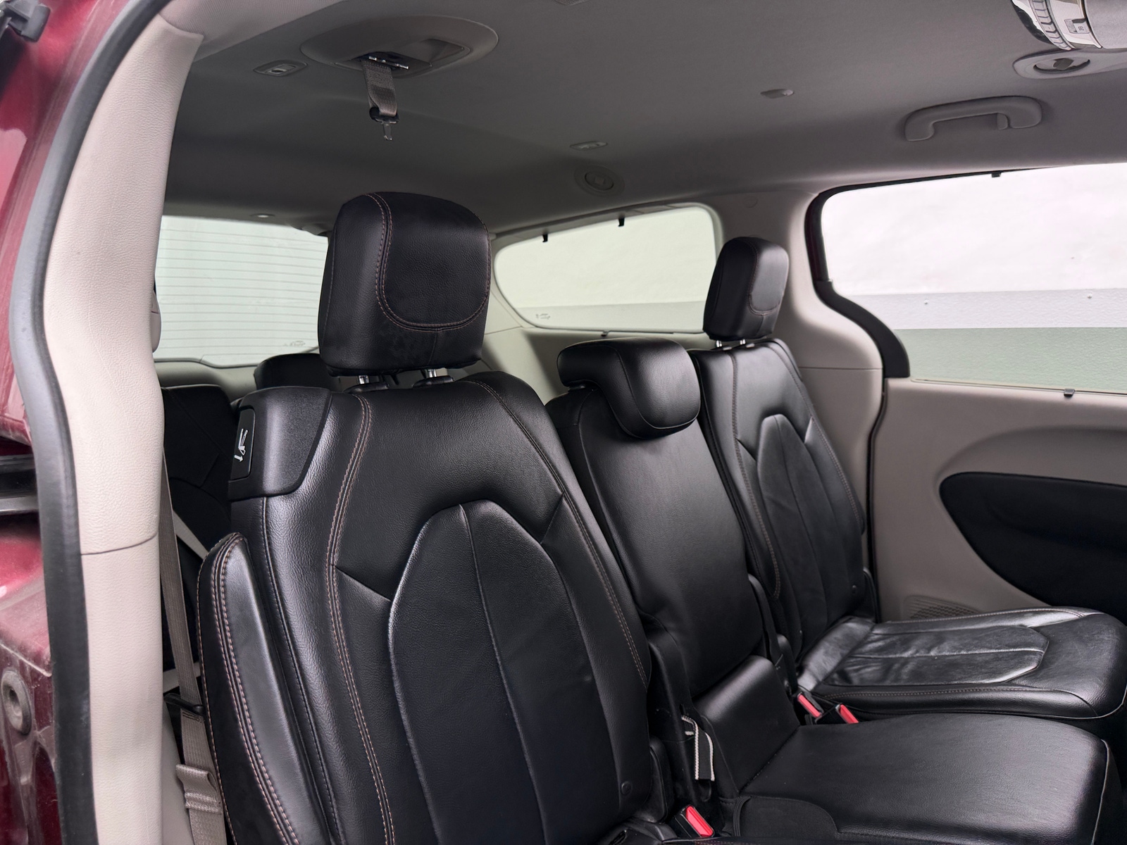 Thumbnail: 2017 Chrysler Pacifica - 5
