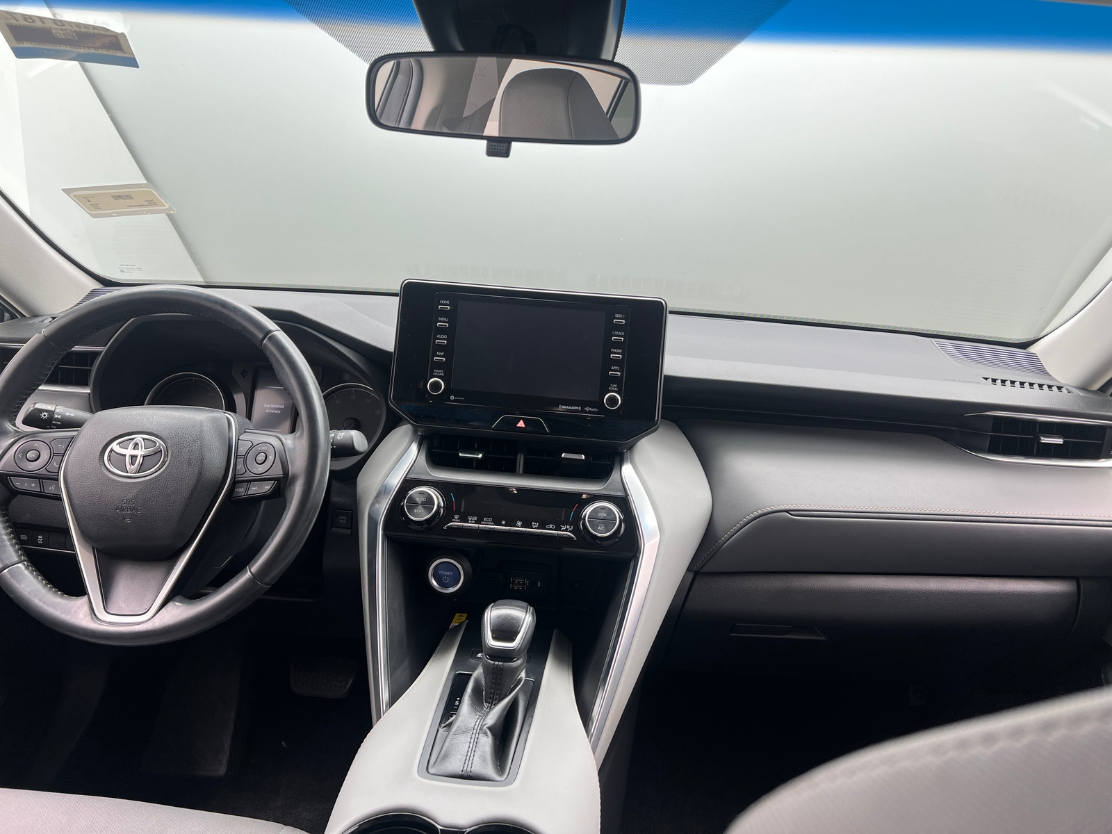 Thumbnail: 2021 Toyota Venza - 3