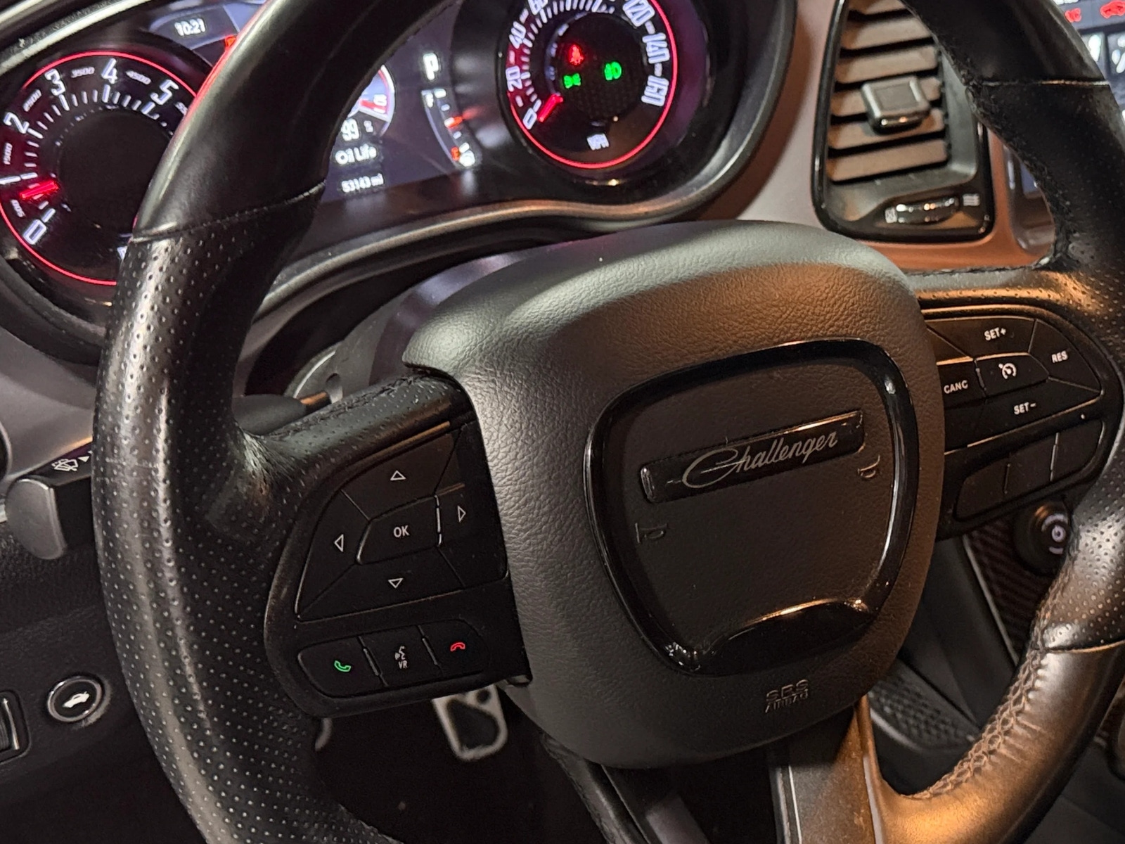 Thumbnail: 2021 Dodge Challenger - 4