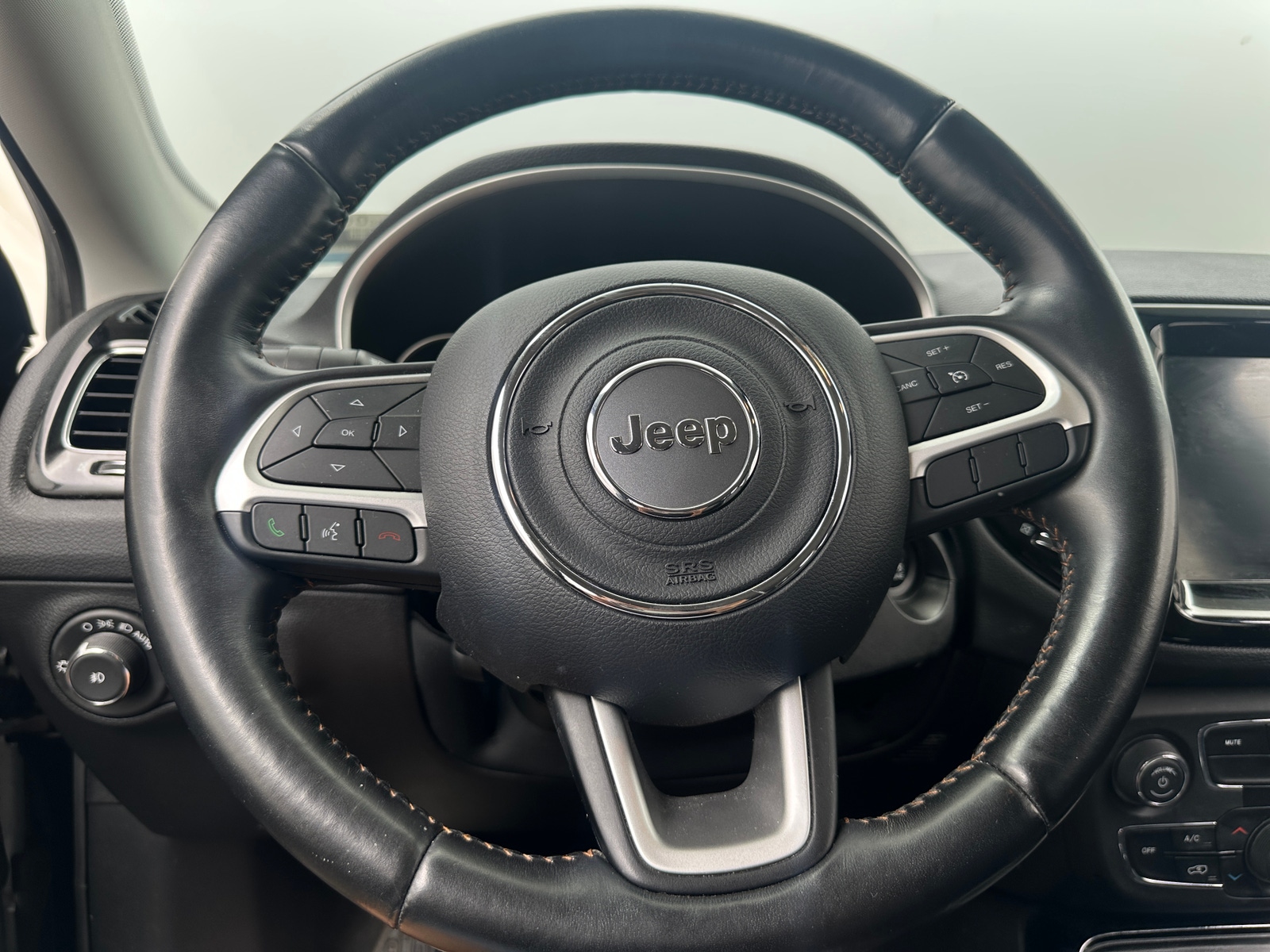 Thumbnail: 2020 Jeep Compass - 4