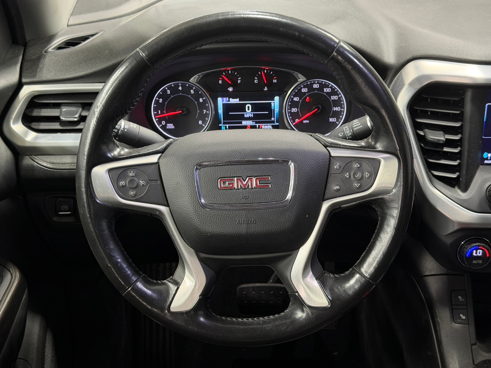 Thumbnail: 2017 GMC Acadia - 4