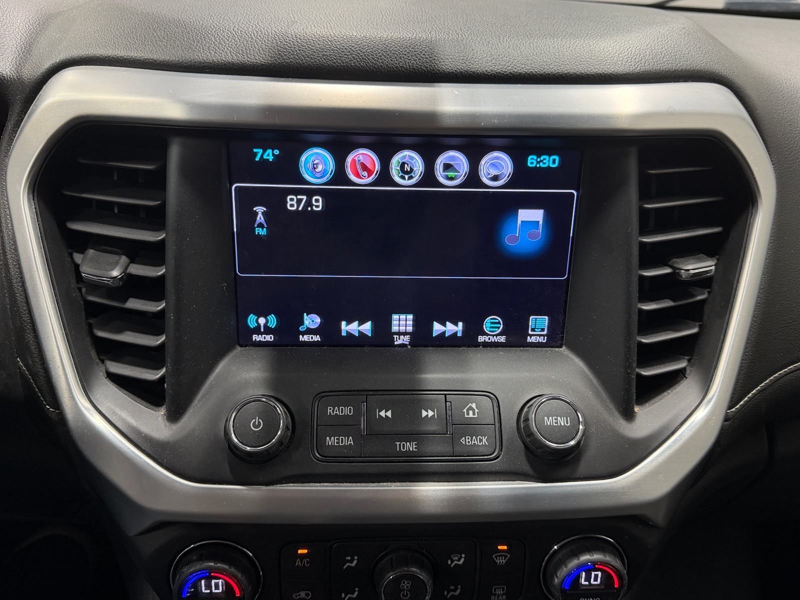 Thumbnail: 2017 GMC Acadia - 3