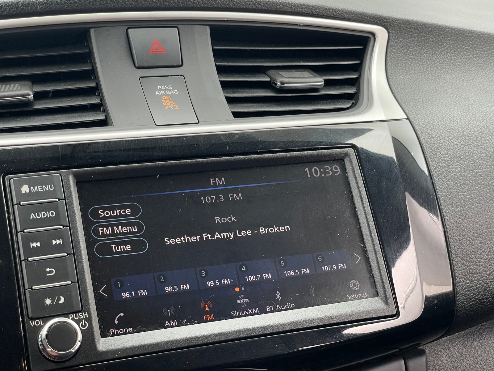 Thumbnail: 2019 Nissan Sentra - 4