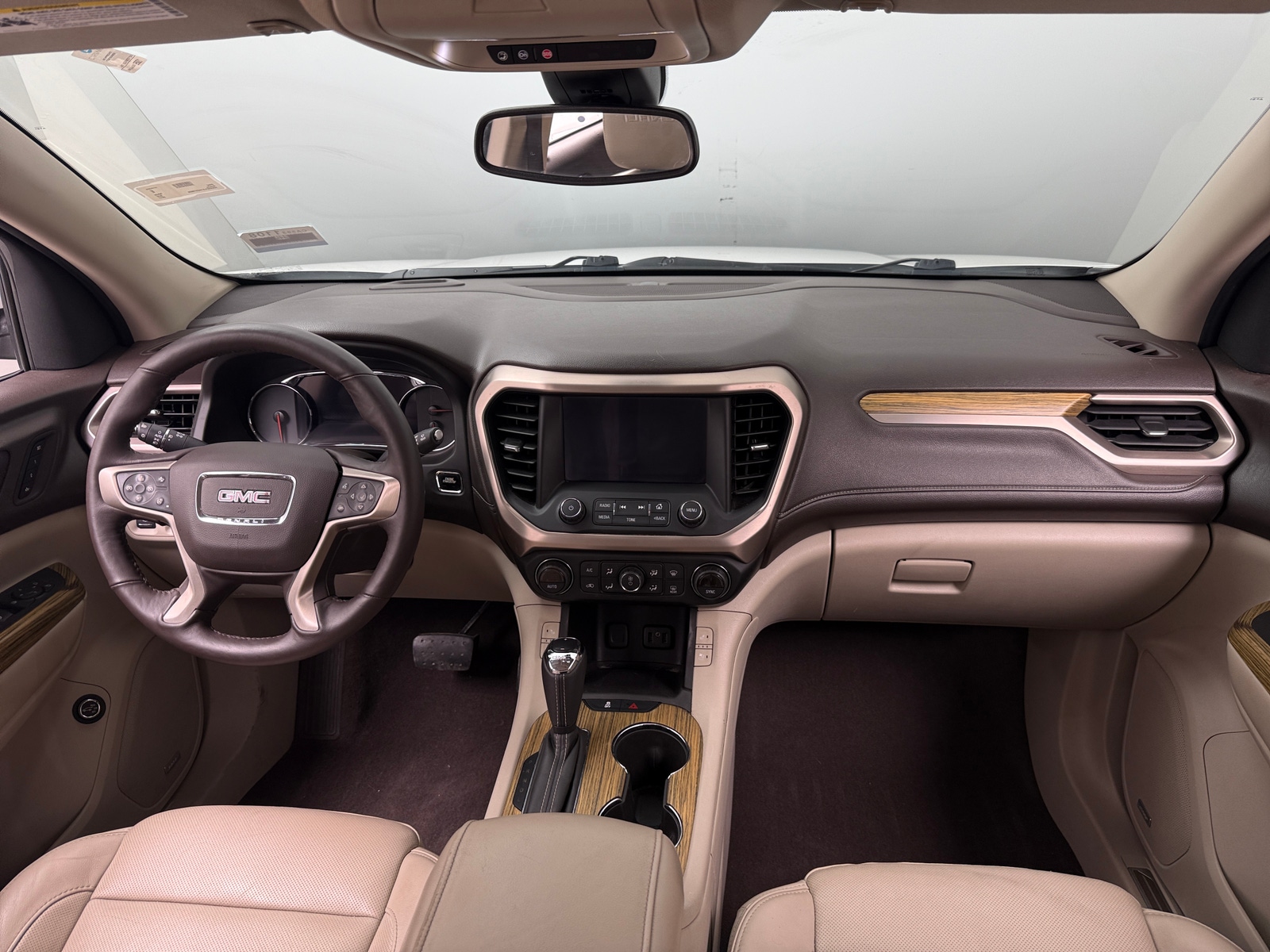 Thumbnail: 2017 GMC Acadia - 2