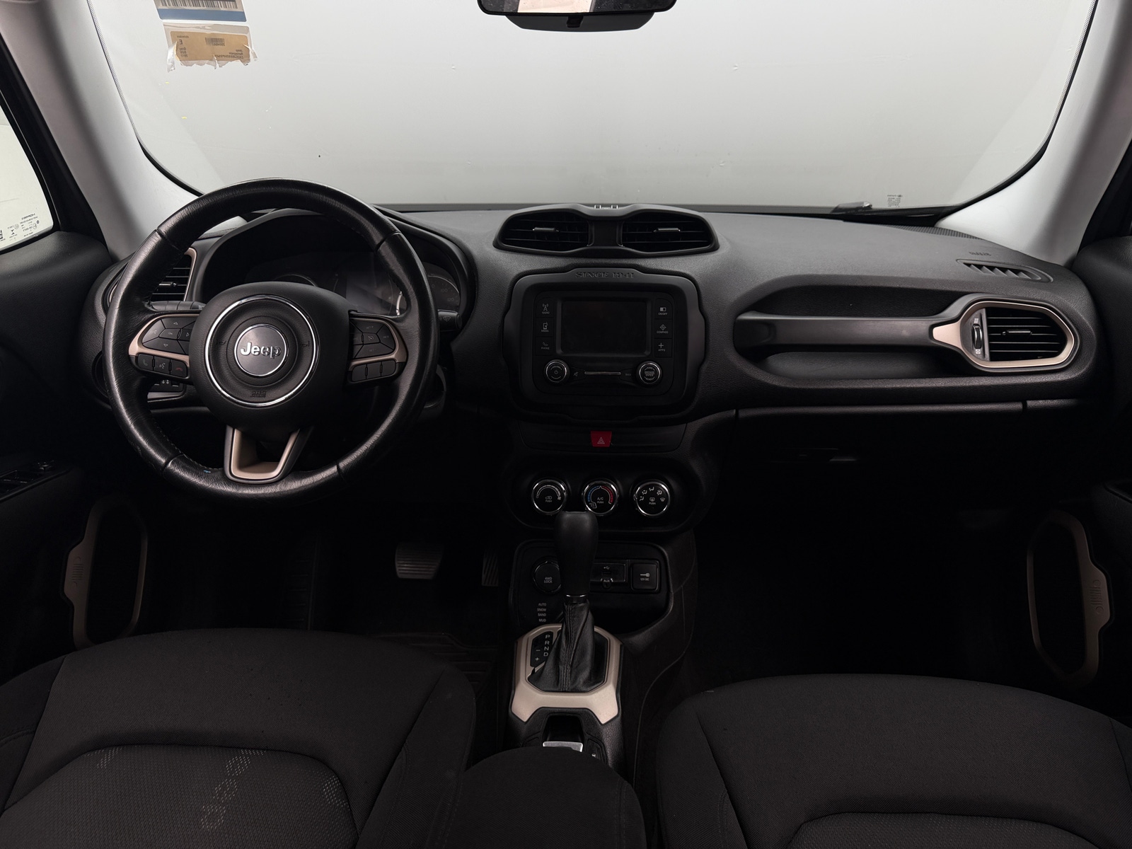 Thumbnail: 2017 Jeep Renegade - 3