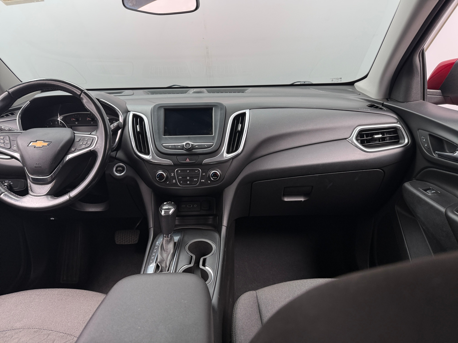Thumbnail: 2019 Chevrolet Equinox - 3