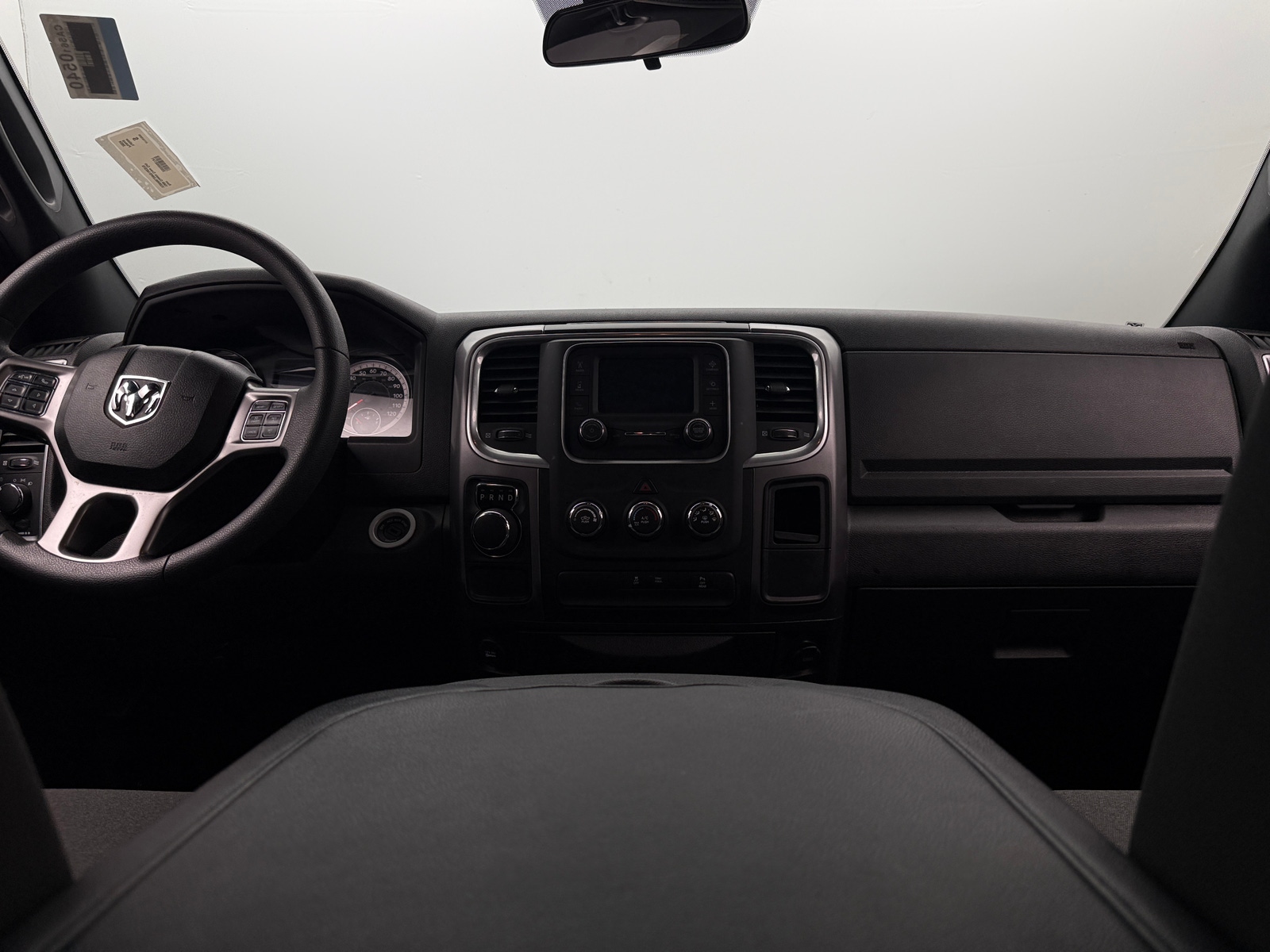 Thumbnail: 2024 RAM 1500 Classic - 3