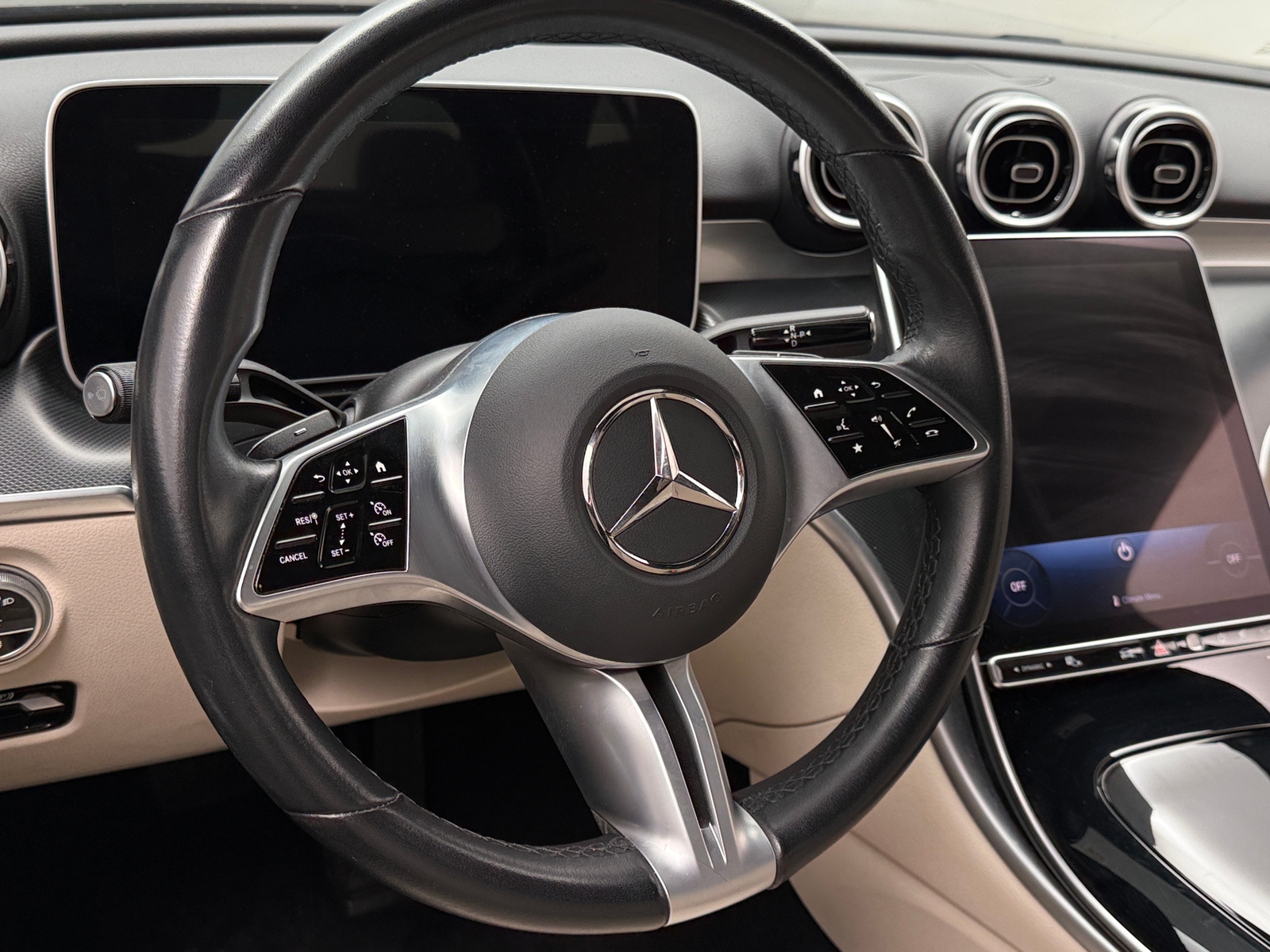 Thumbnail: 2025 Mercedes-Benz C-Class - 4