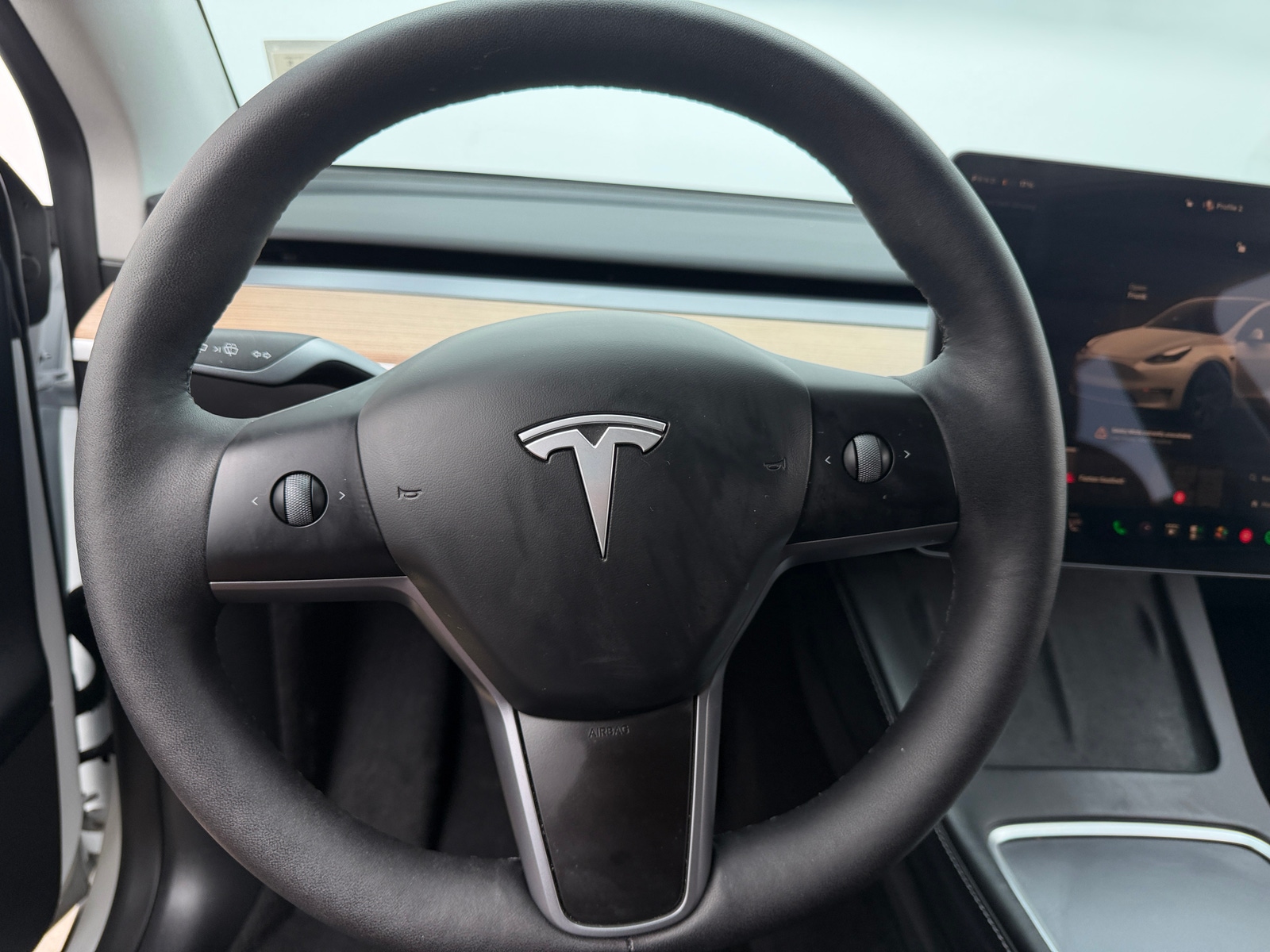 Thumbnail: 2025 Tesla Model Y - 4