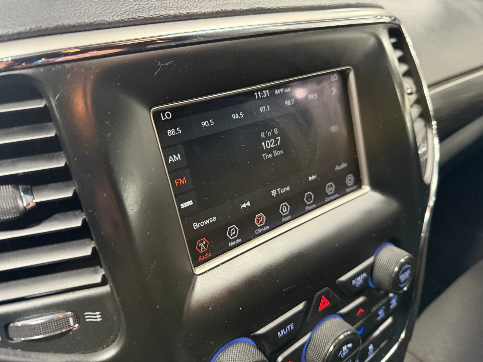 Thumbnail: 2020 Jeep Grand Cherokee - 4
