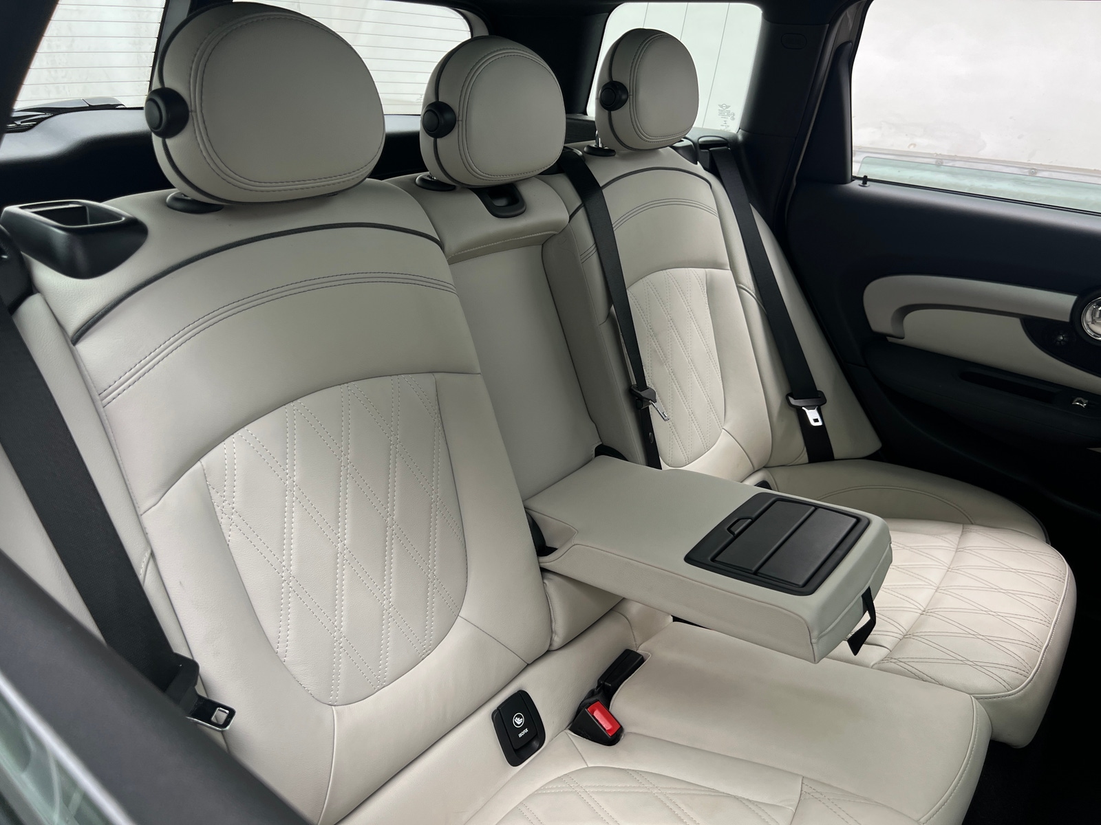 Thumbnail: 2022 MINI Cooper Clubman - 5