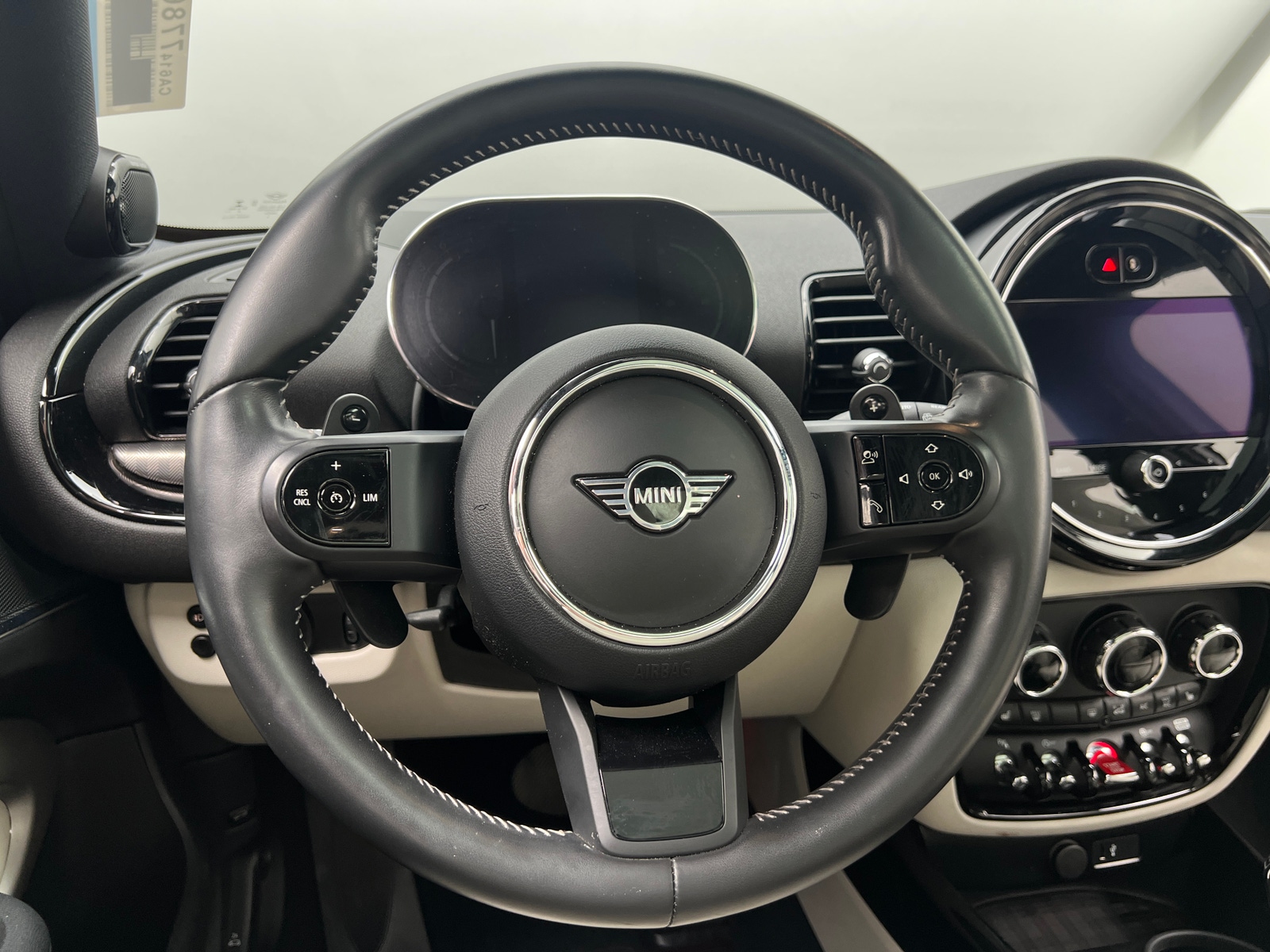 Thumbnail: 2022 MINI Cooper Clubman - 4