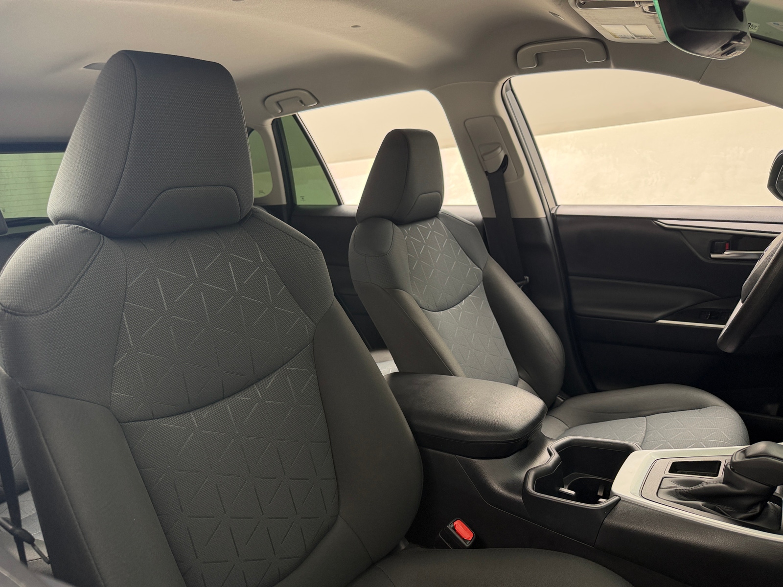 Thumbnail: 2025 Toyota RAV4 - 2