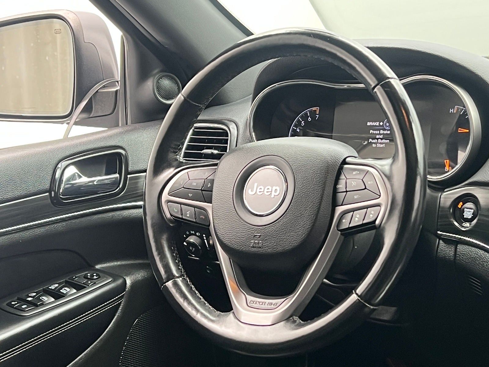 Thumbnail: 2021 Jeep Grand Cherokee - 4