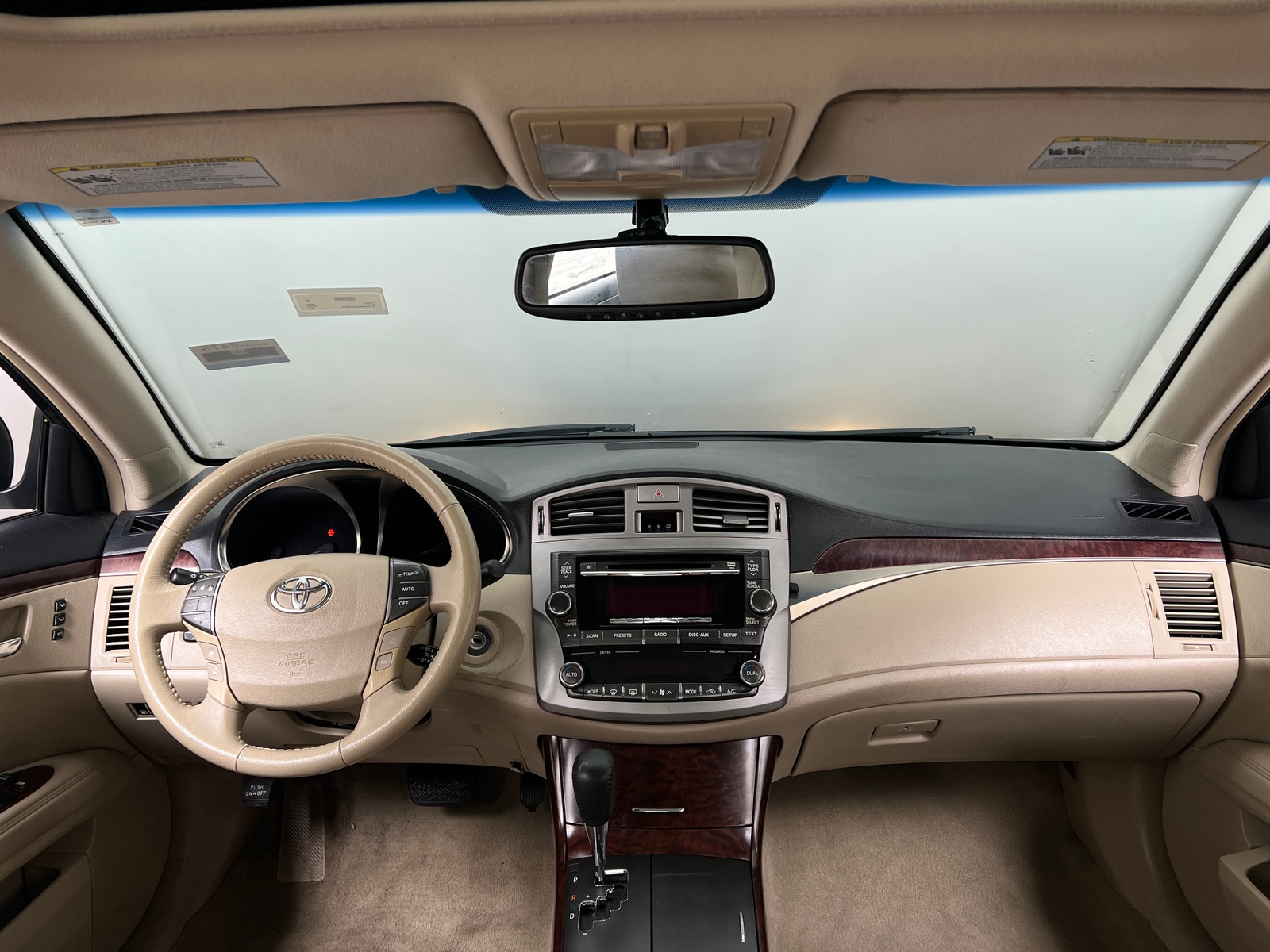 Thumbnail: 2011 Toyota Avalon - 2