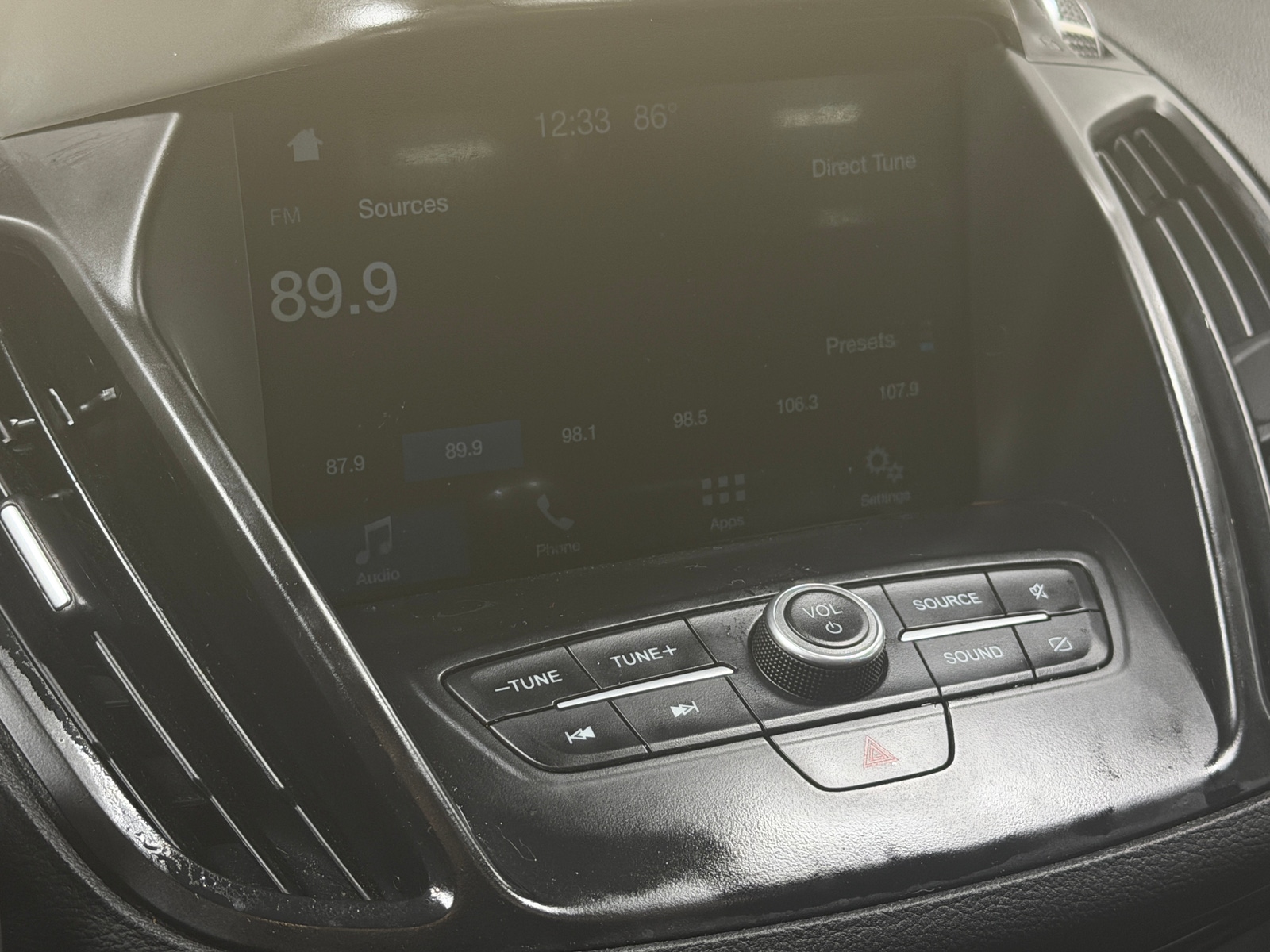 Thumbnail: 2019 Ford Escape - 3