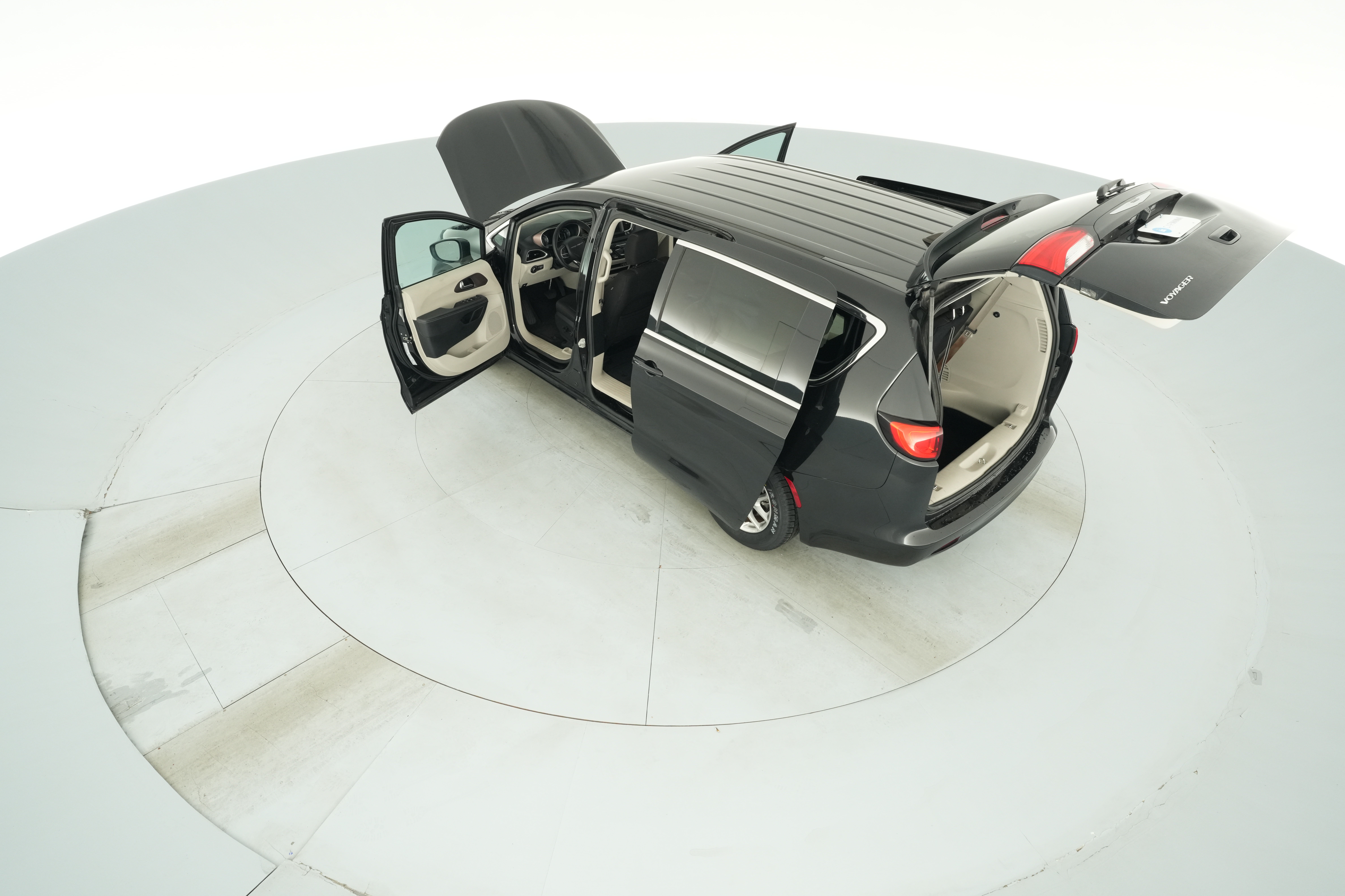2023 Chrysler Voyager LX - Photo 48