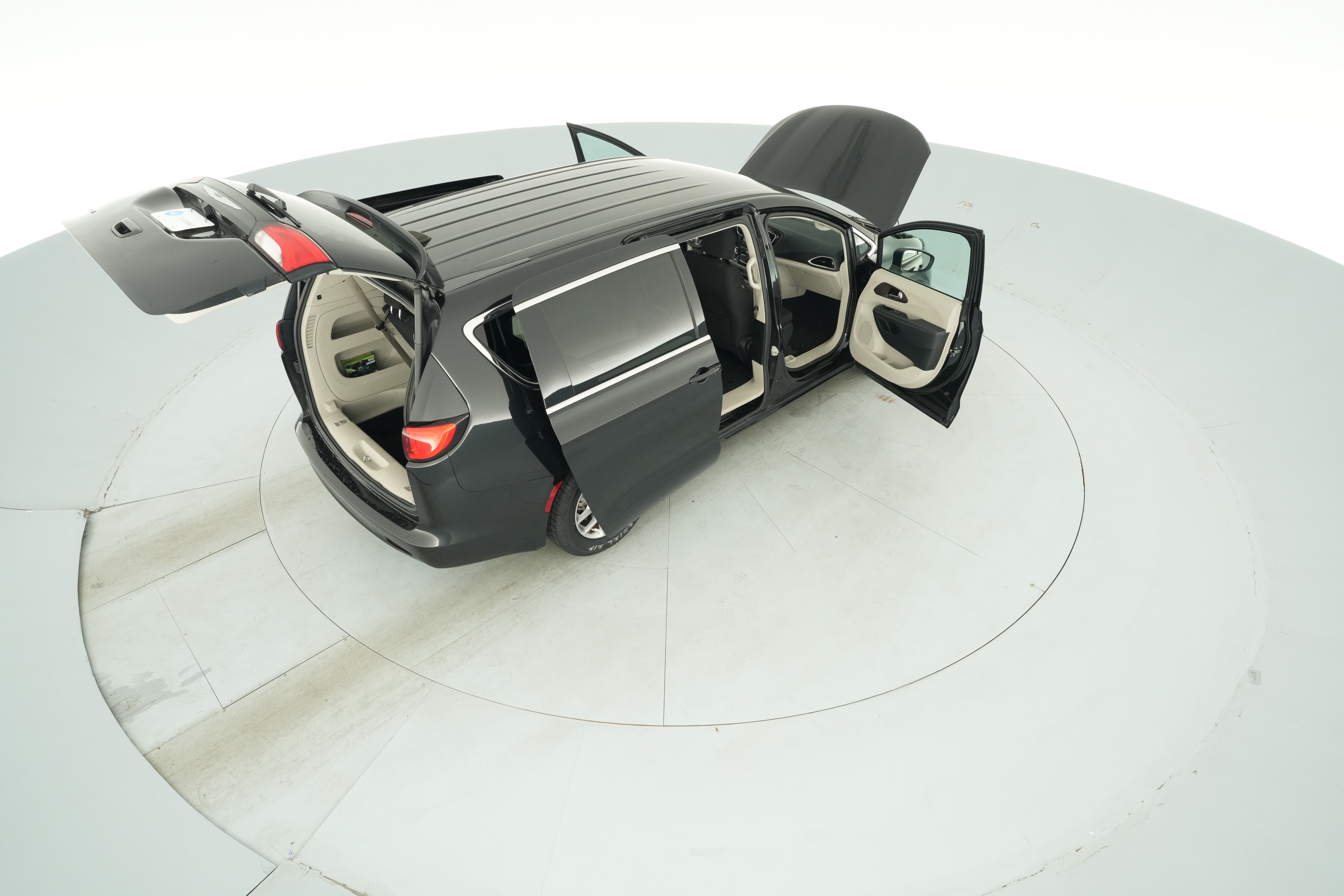 2023 Chrysler Voyager LX - Photo 52