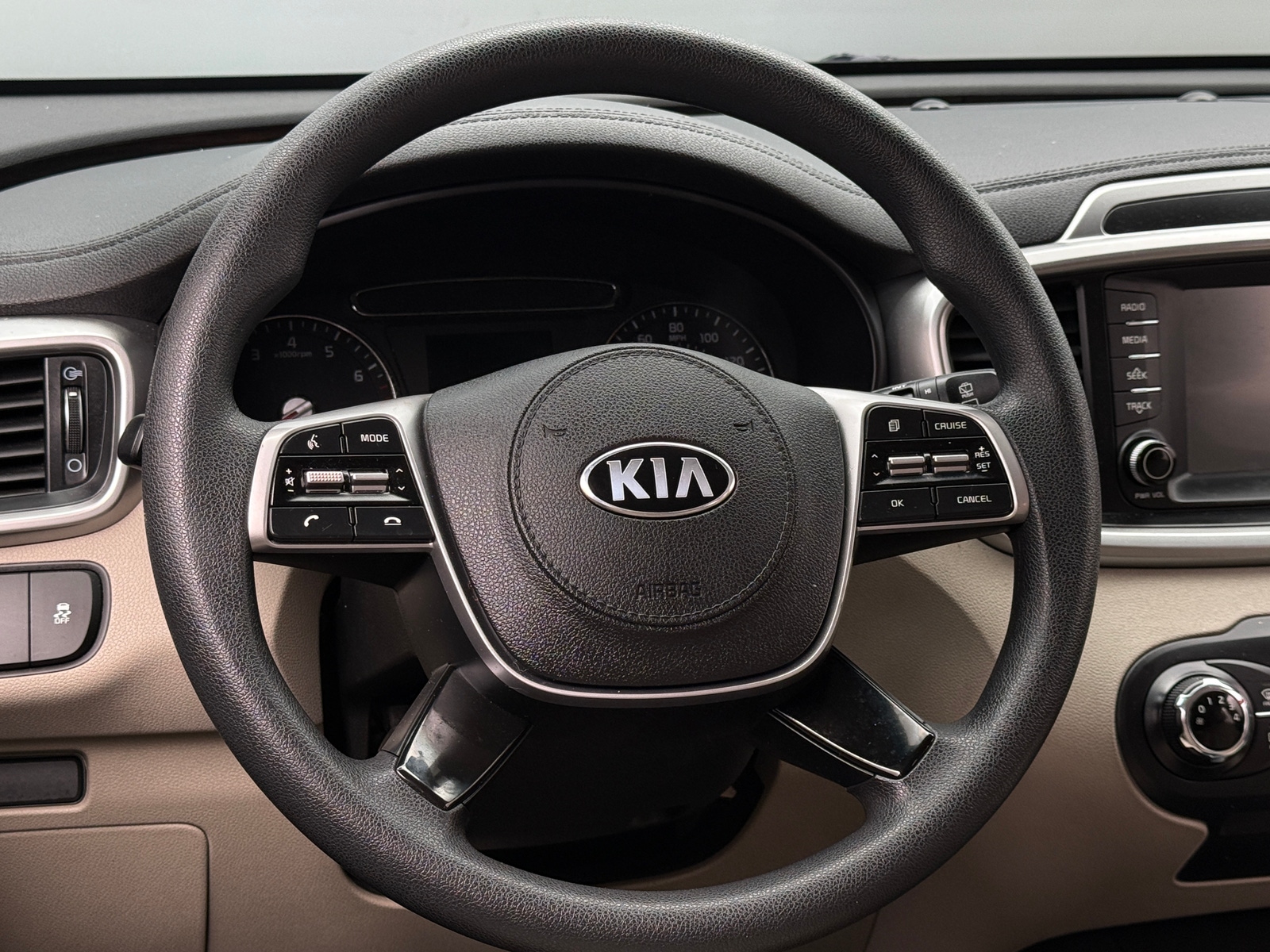 Thumbnail: 2020 Kia Sorento - 5
