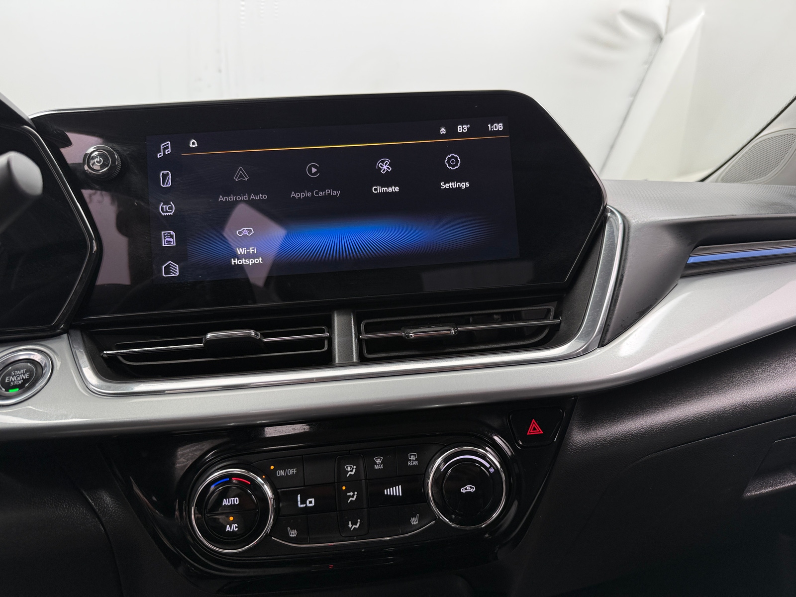 Thumbnail: 2025 Chevrolet Trax - 4