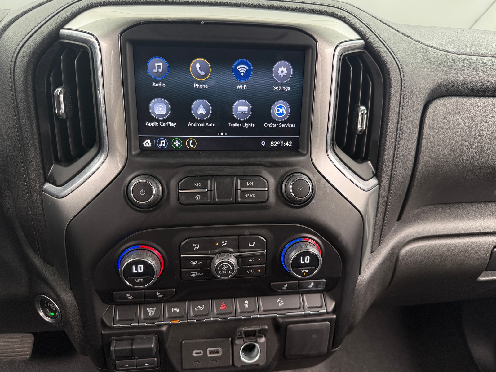 Thumbnail: 2023 Chevrolet Silverado 3500 - 4
