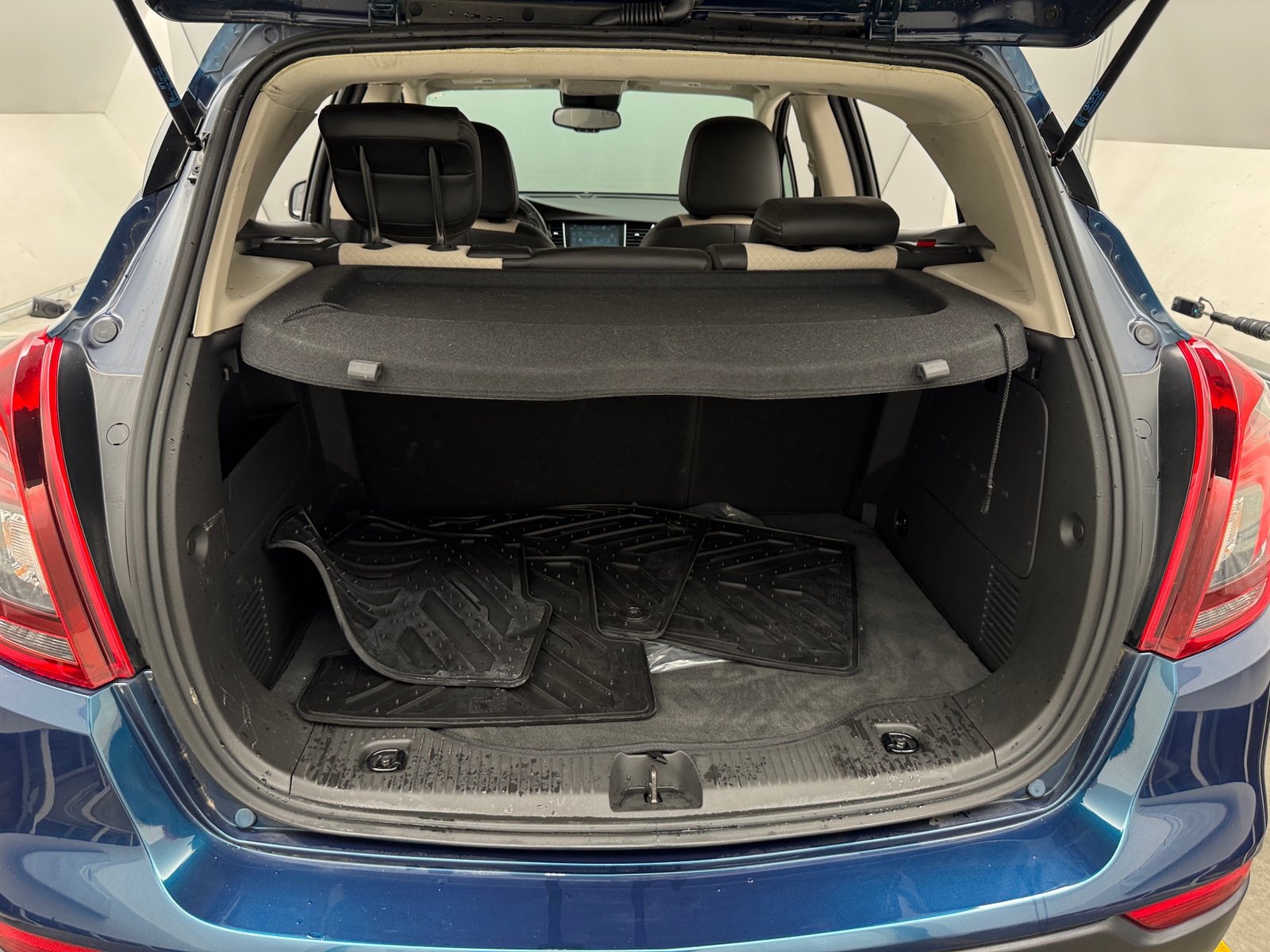 Thumbnail: 2019 Buick Encore - 6