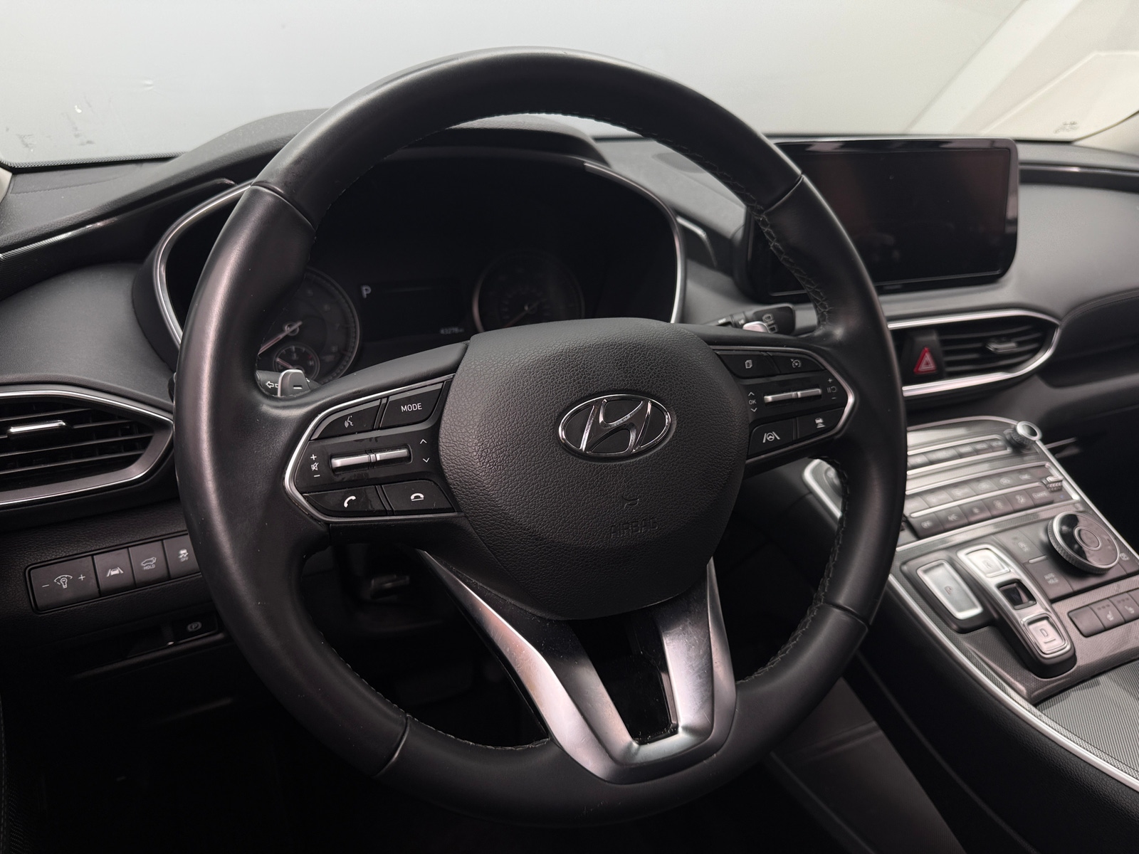Thumbnail: 2023 Hyundai Santa Fe - 4