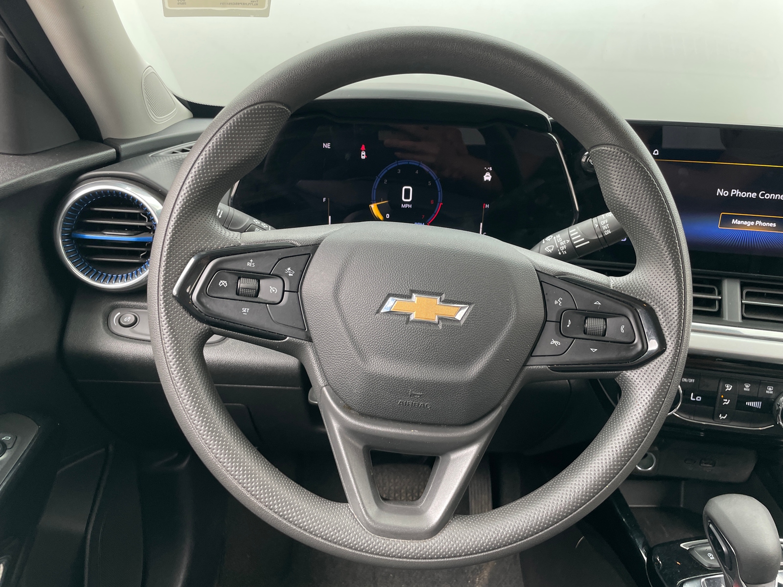 Thumbnail: 2025 Chevrolet Trax - 5