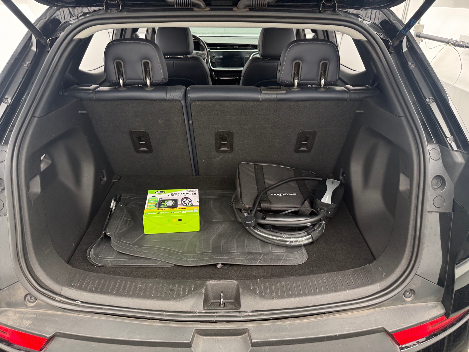 Thumbnail: 2023 Chevrolet Bolt EUV - 6
