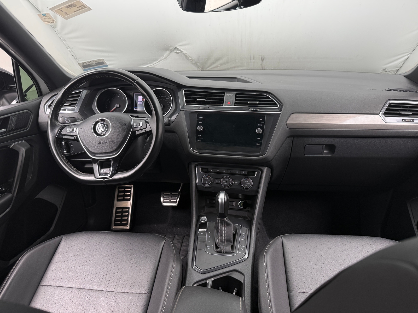 Thumbnail: 2021 Volkswagen Tiguan - 2